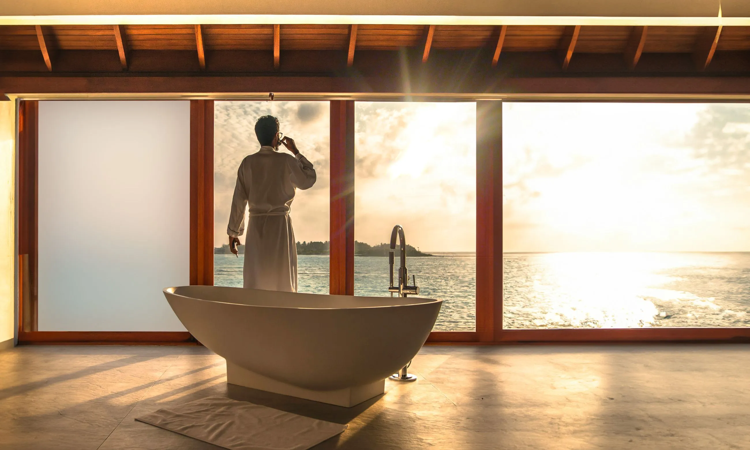 Vista Clear: pellicola PDLC altamente trasparente, ideale per finestre, con protezione UV e IR.