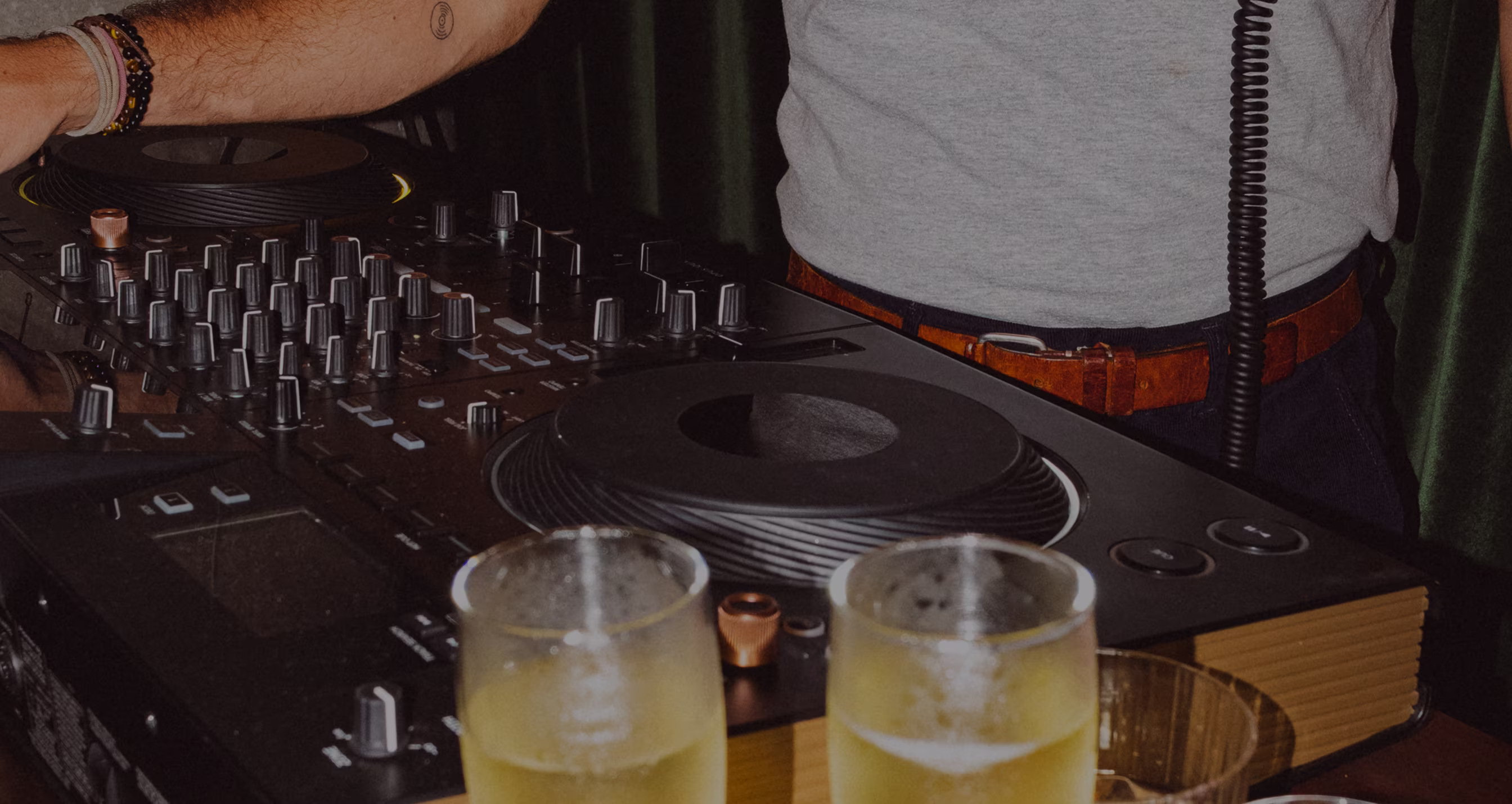Dj no Sarau Bar