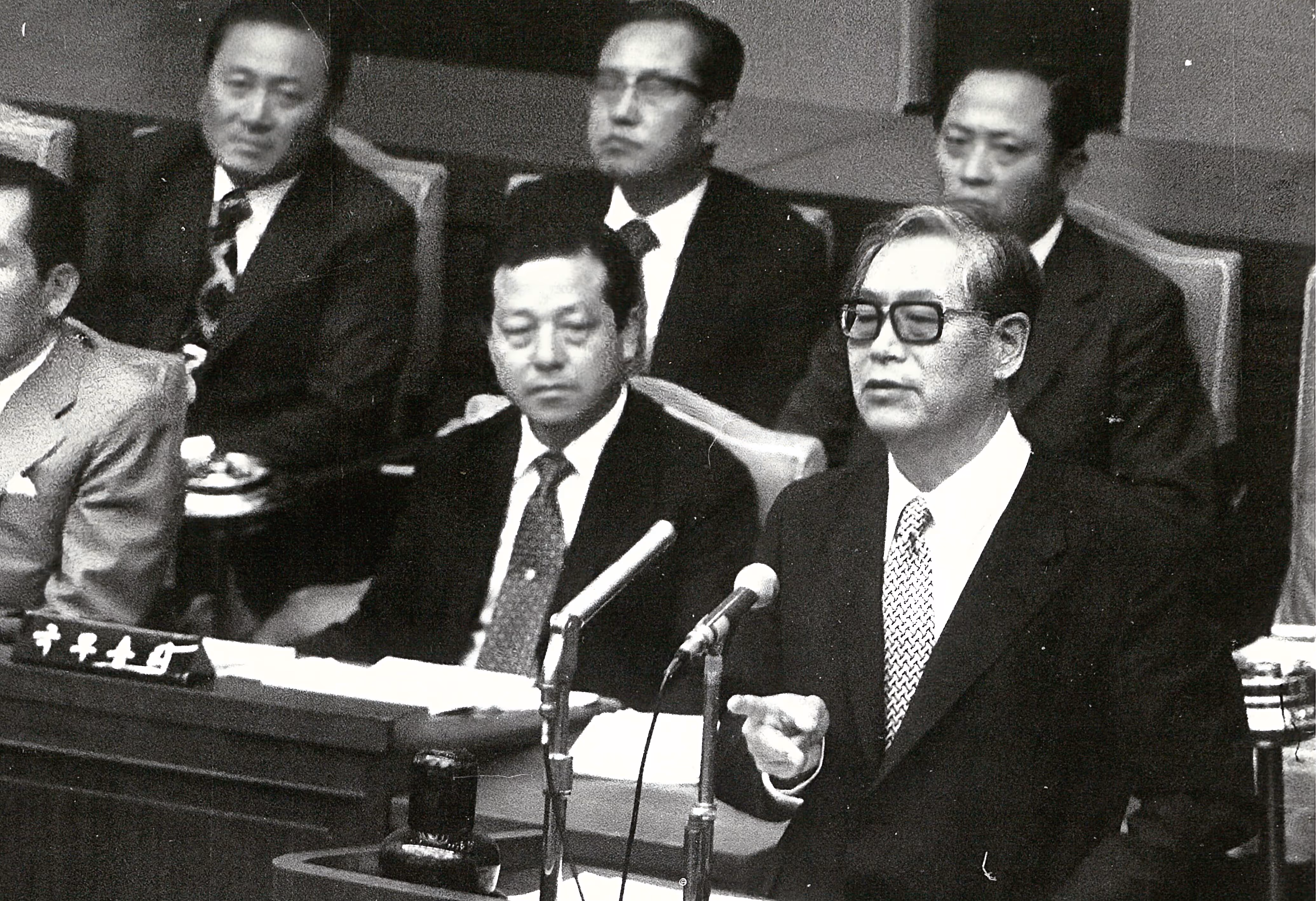 1972년 7월12일 본회의(김용식 외무. 김종필 총리)