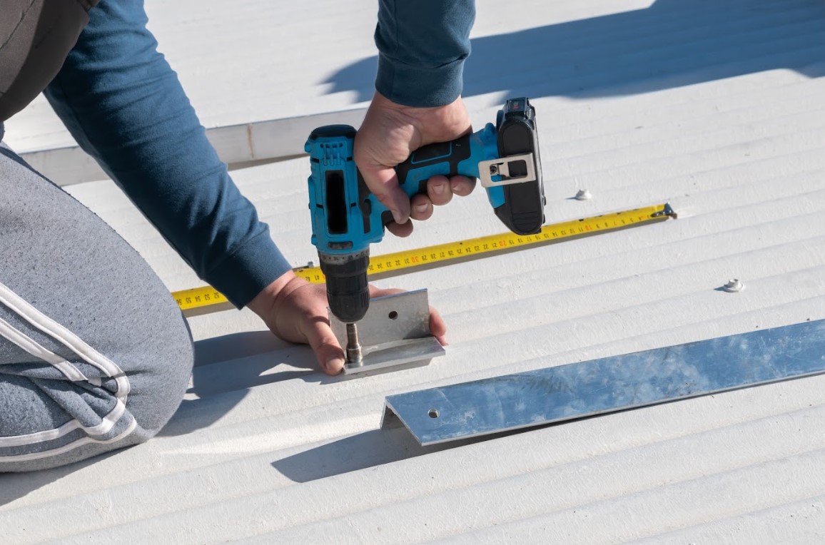 metal roofing contractor in Cumming, GA