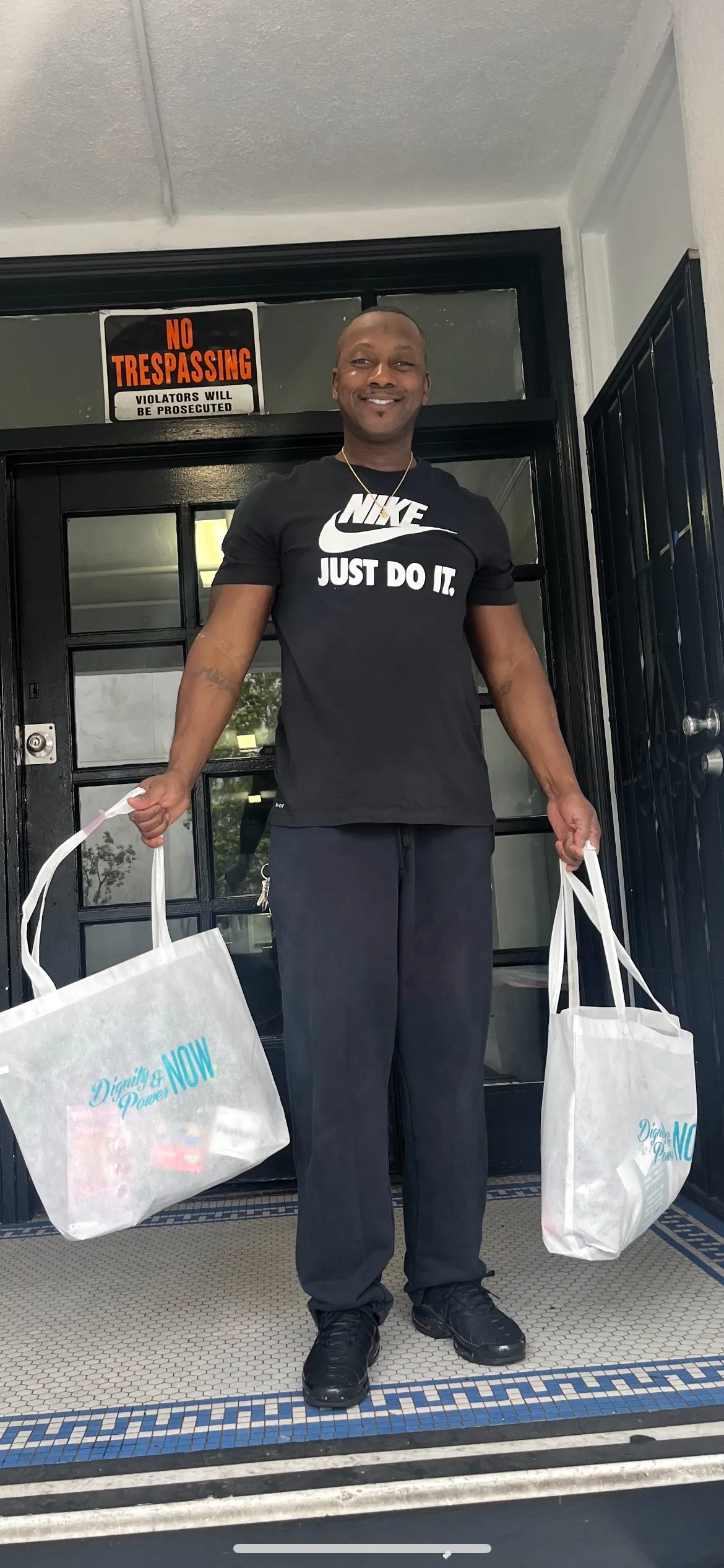 Dignity and Power Now Volunteering