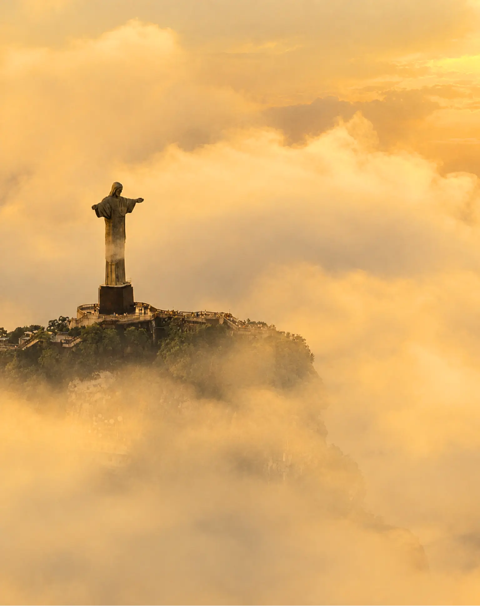 Audio-guided doors-on helicopter flight over Rio de Janeiro