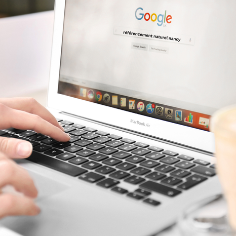 recherche google sur ordinateur portable 