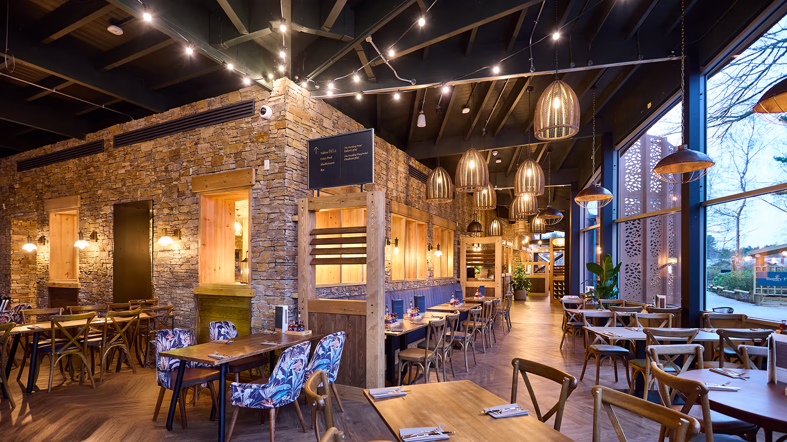 Full interior fit-out of gastro pub