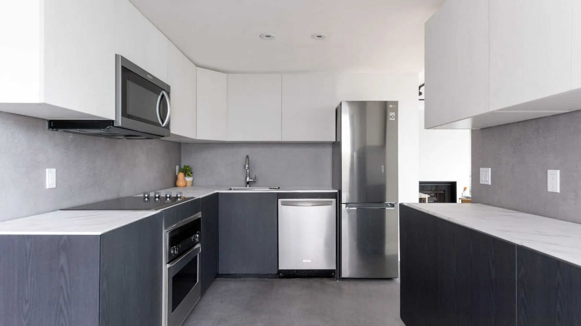 Best Vinyl Kitchen wrapping in Dubai