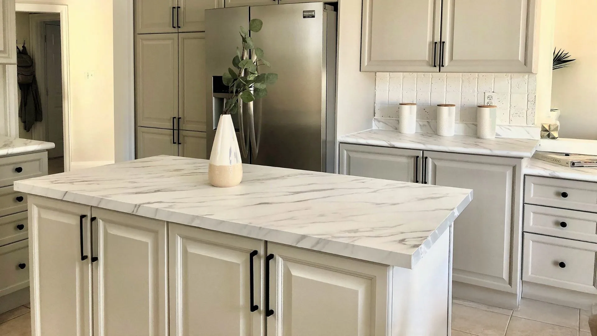 Vinyl Kitchen Wrapping in Dubai