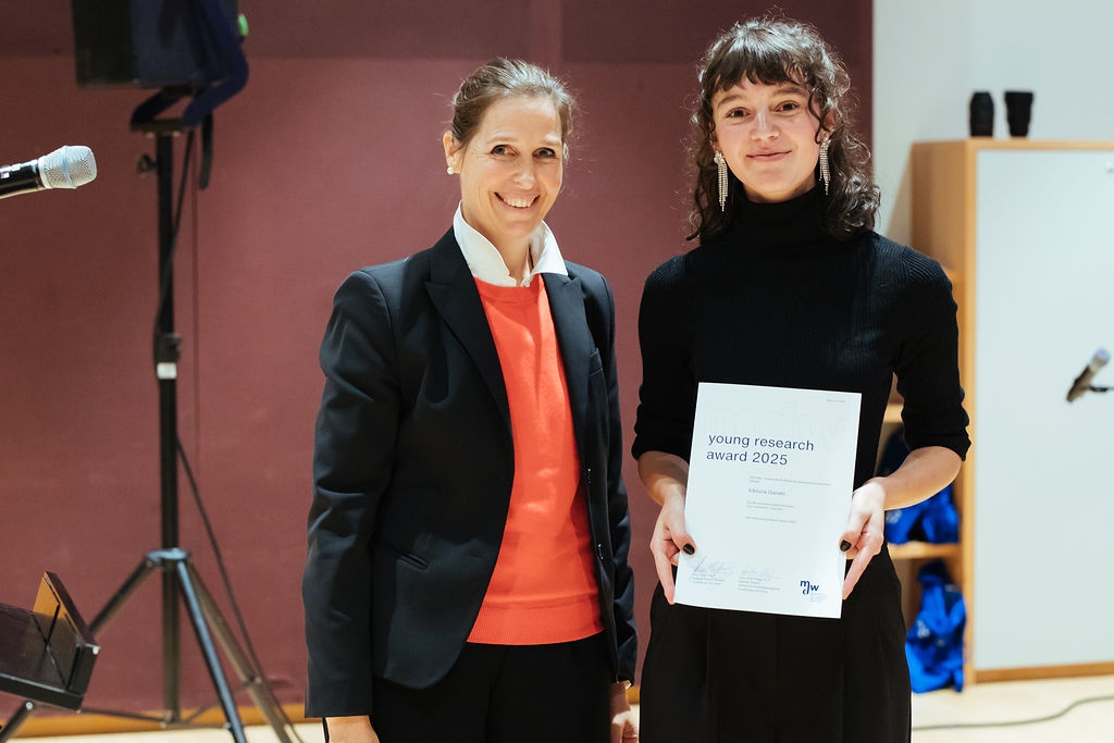Viktoria Ganahl erhält den mdw young research award 2025