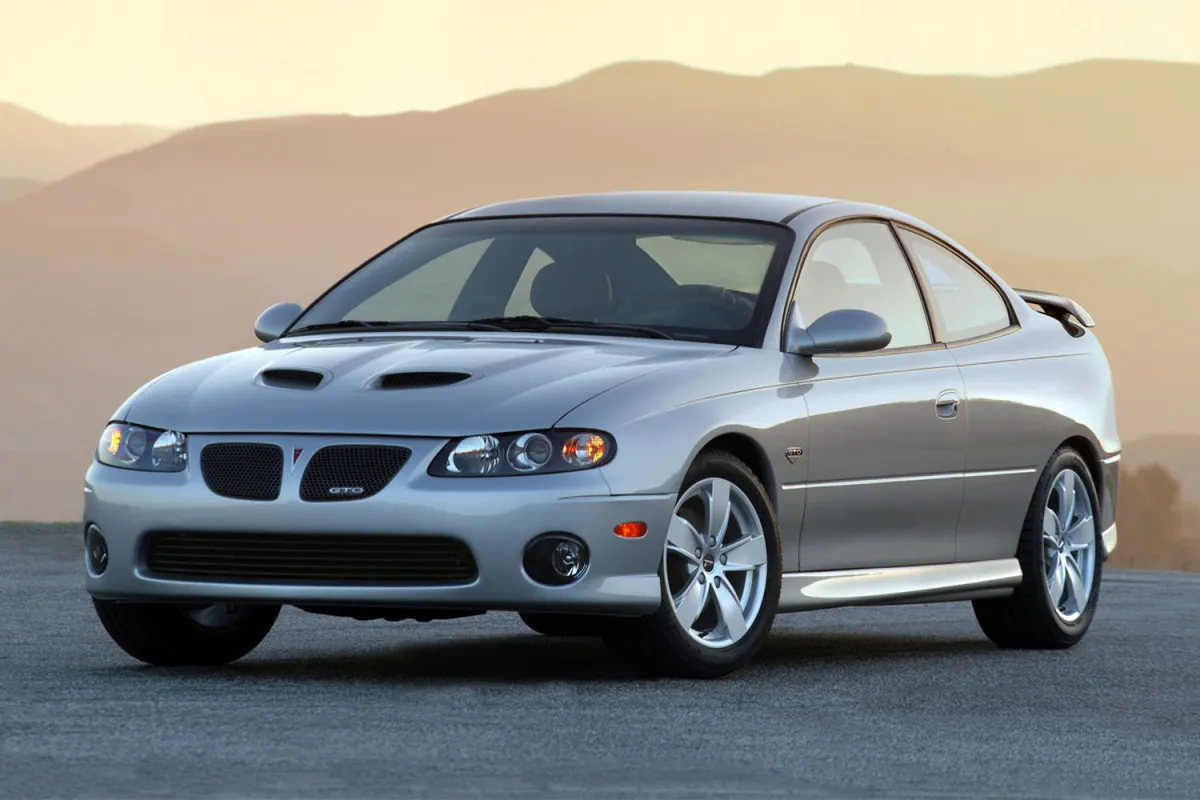 A modern Pontiac automobile.