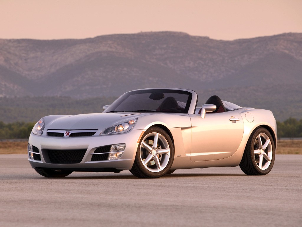 A modern Saturn automobile.