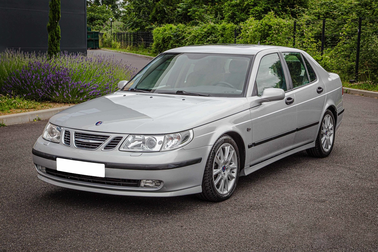 A modern Saab automobile.