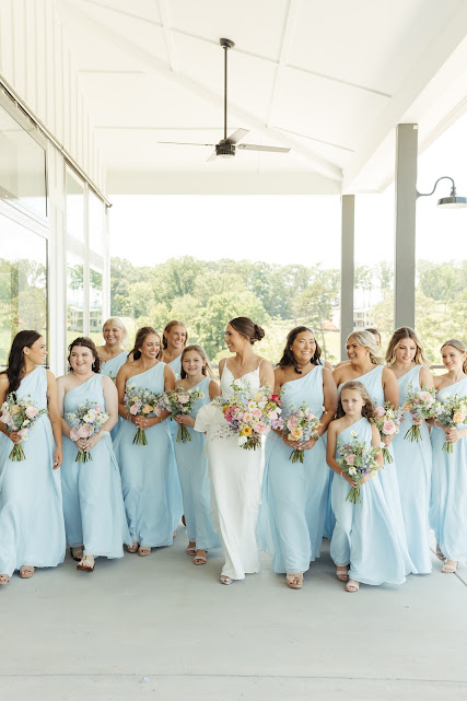 Indoor vs. Outdoor Weddings: Deciding the Perfect Setting for Your Big Day