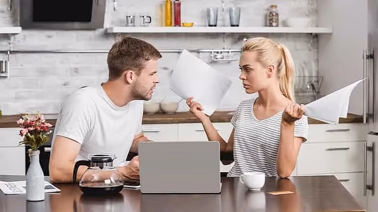 Financial conflicts in relationships