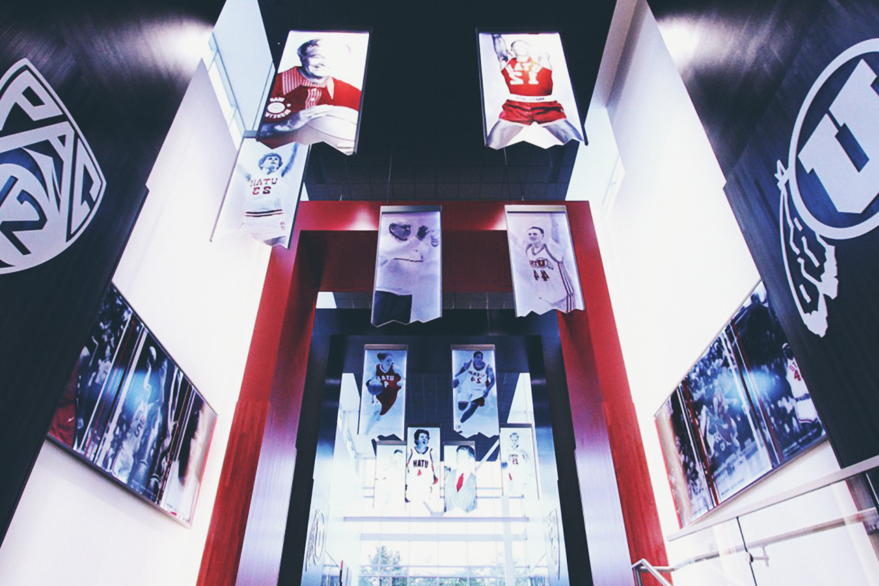 Jon M. and Karen Huntsman Basketball Facility