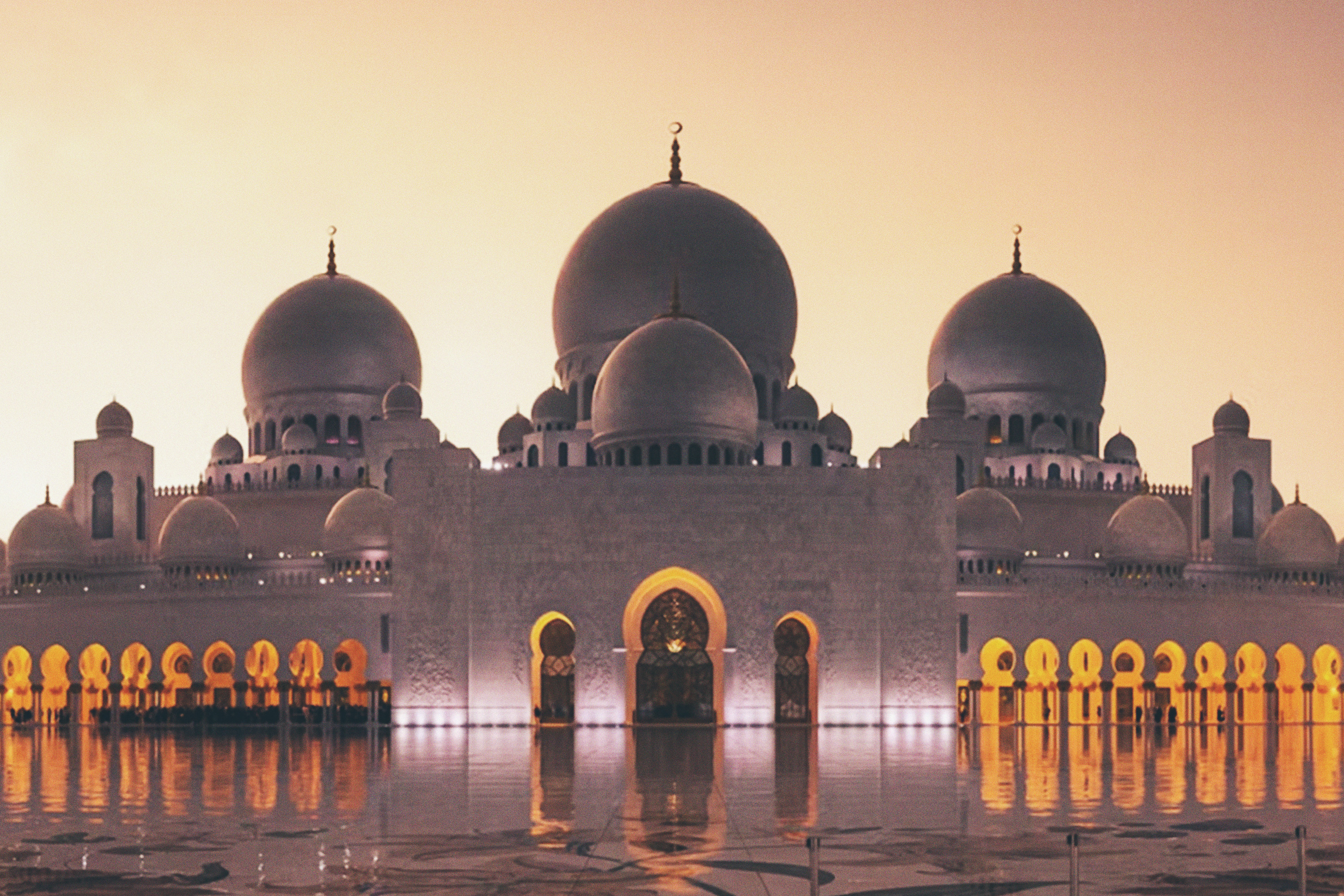 CFI Renews Strategic Partnership With DCT Abu Dhabi