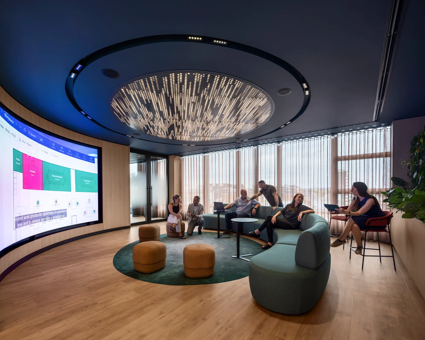 After guests visit the Discovery Showcase they are led to the Boardroom of the Future, where they will explore the latest in Zoom’s AI and collaboration technologies. 