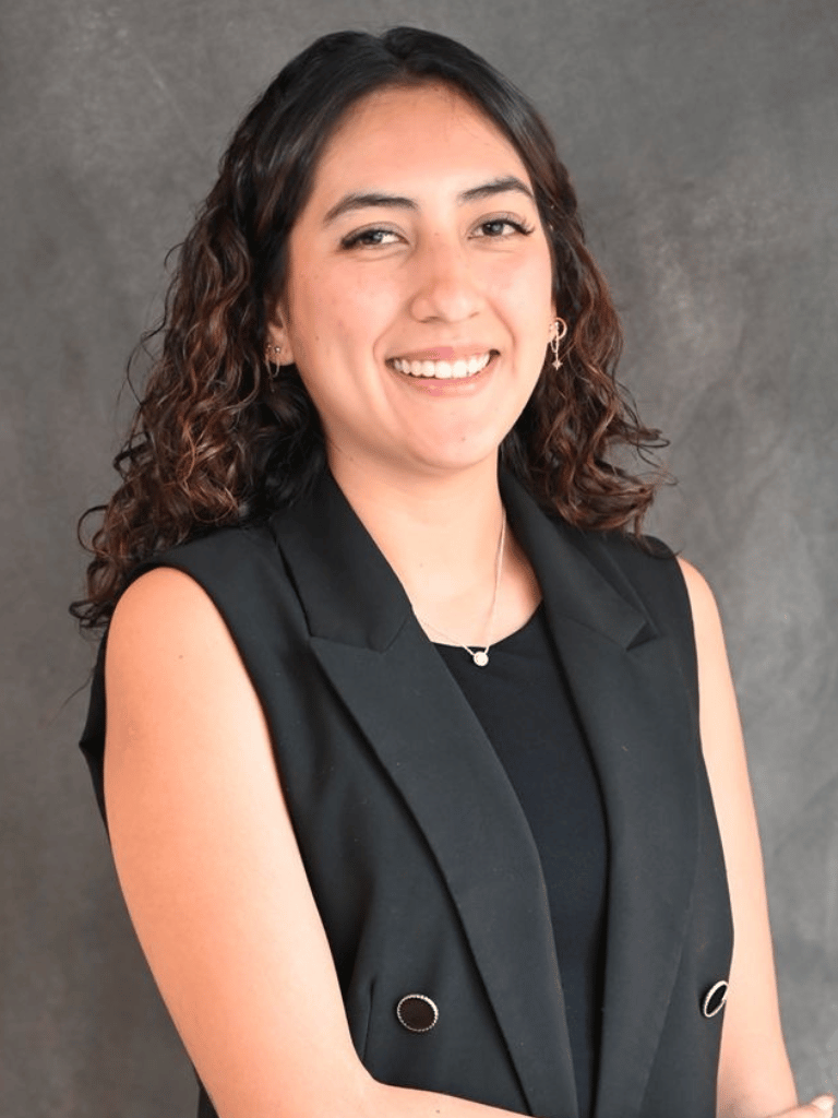 karla_gonzalez-veintiuno_x_tres-propel