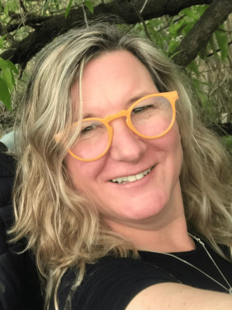 estefania_sokoloff-essees-propel