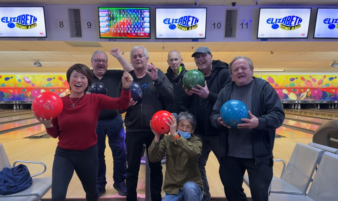 Iris tenants bowling together