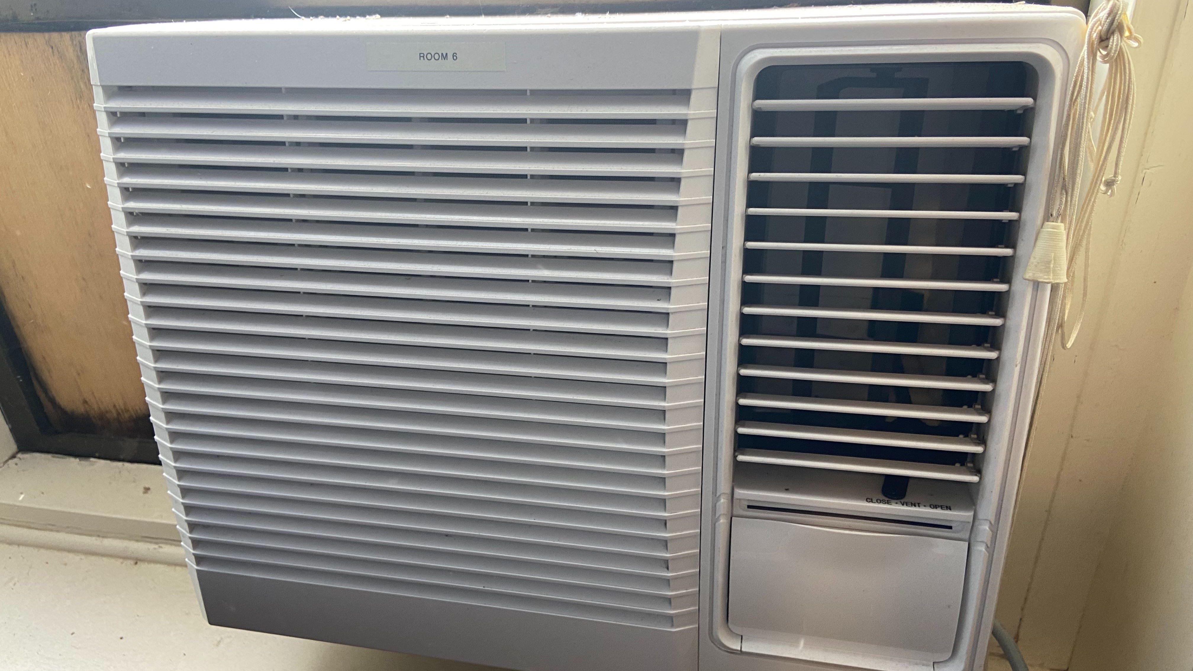 Murray Bridge share house Window Air Conditioner