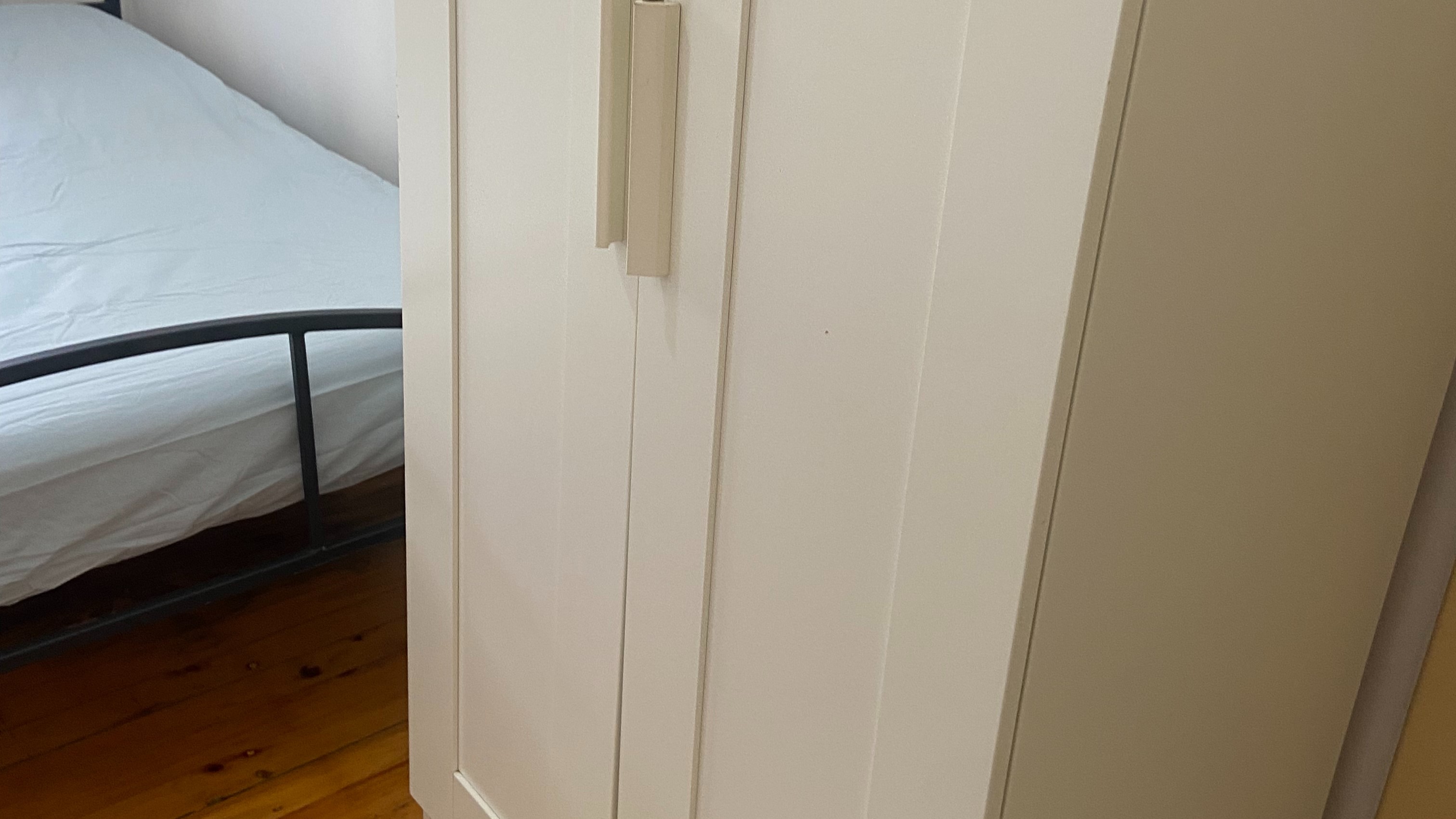 Elizabeth Grove share house Wardrobe Storage