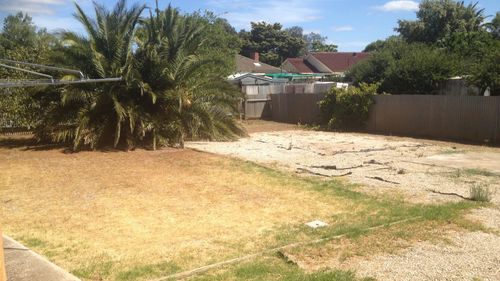 Elizabeth Downs share house Backyard shared space