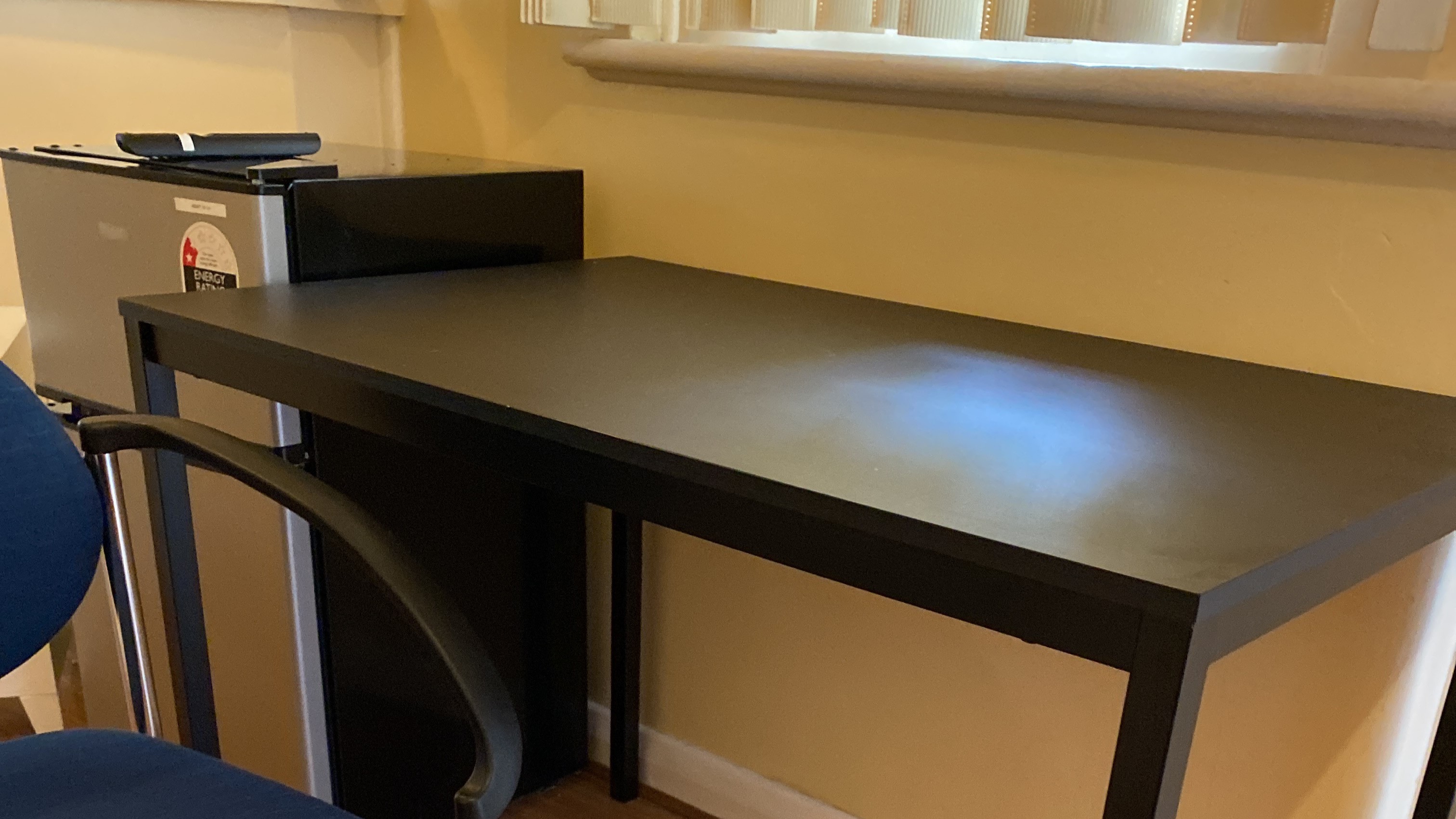 Salisbury Downs share house Desk and Chair