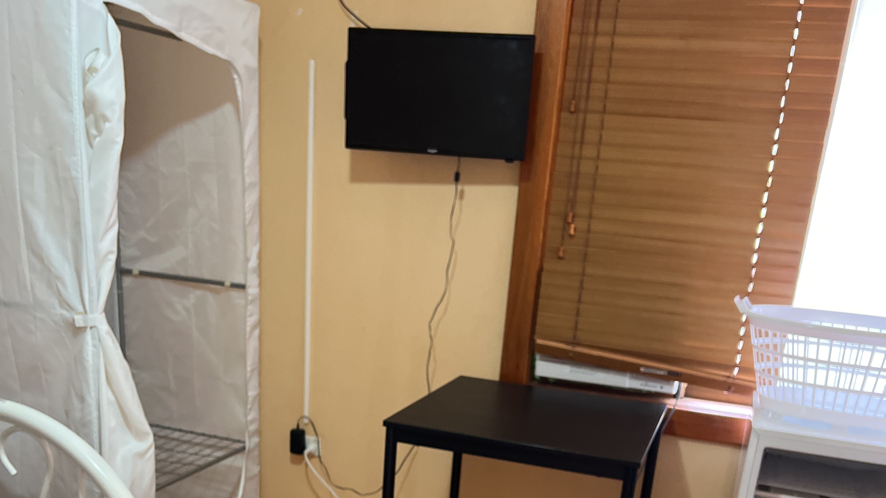 Christies Beach share house Desk Area and Wardrobe