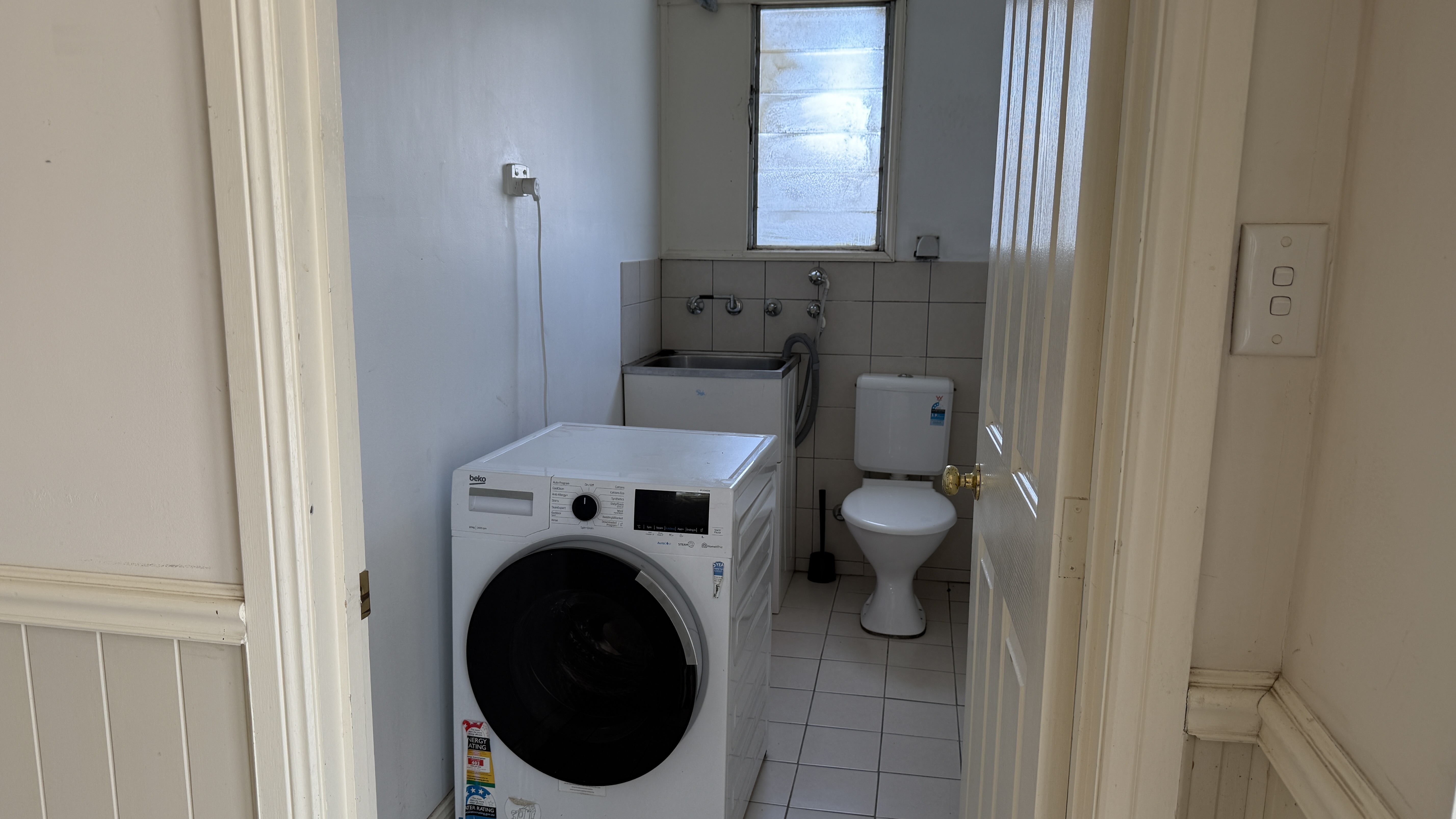 Murray Bridge share house Laundry Area shared space