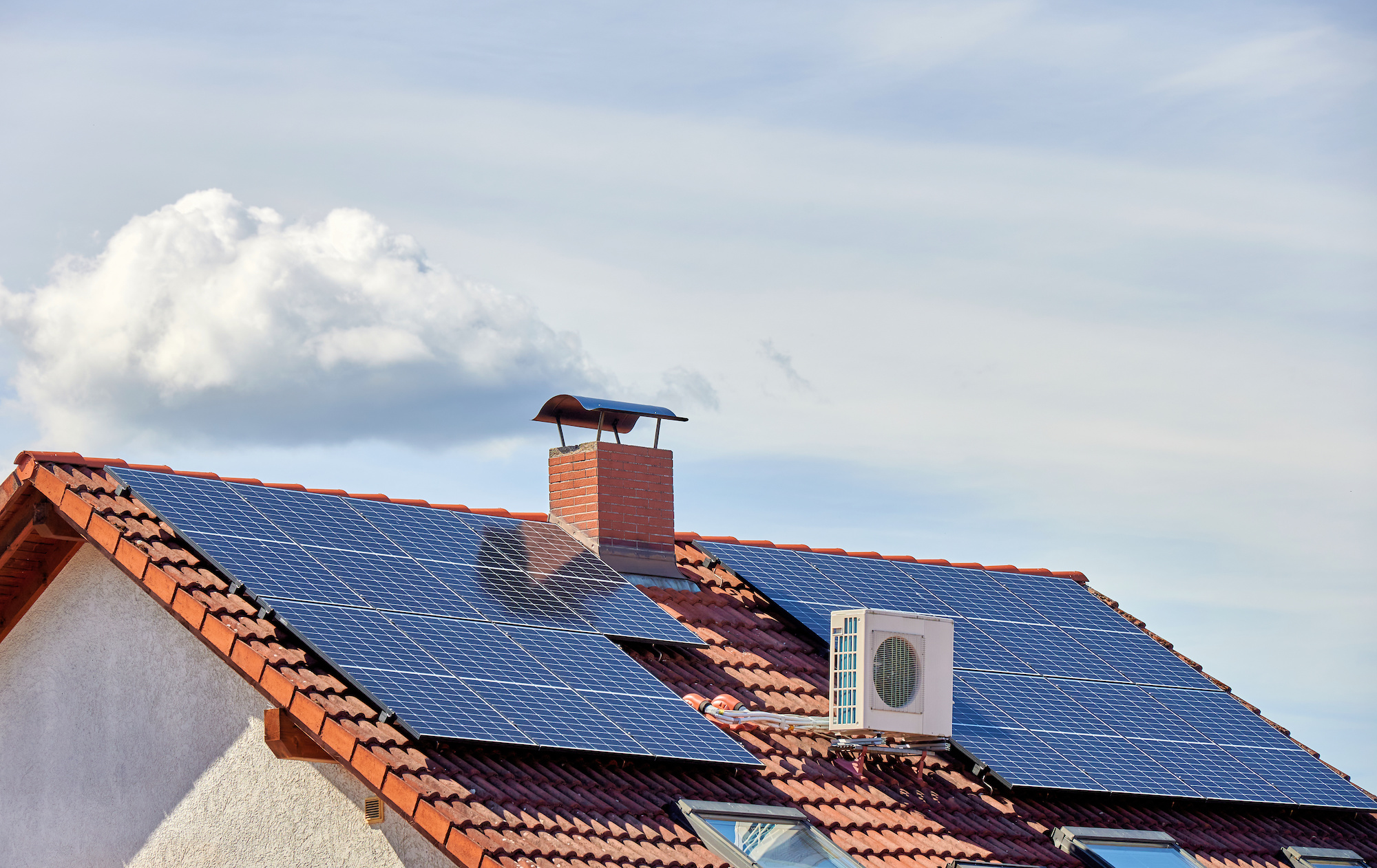 Haus mit Wärmepumpe und Photovoltaik