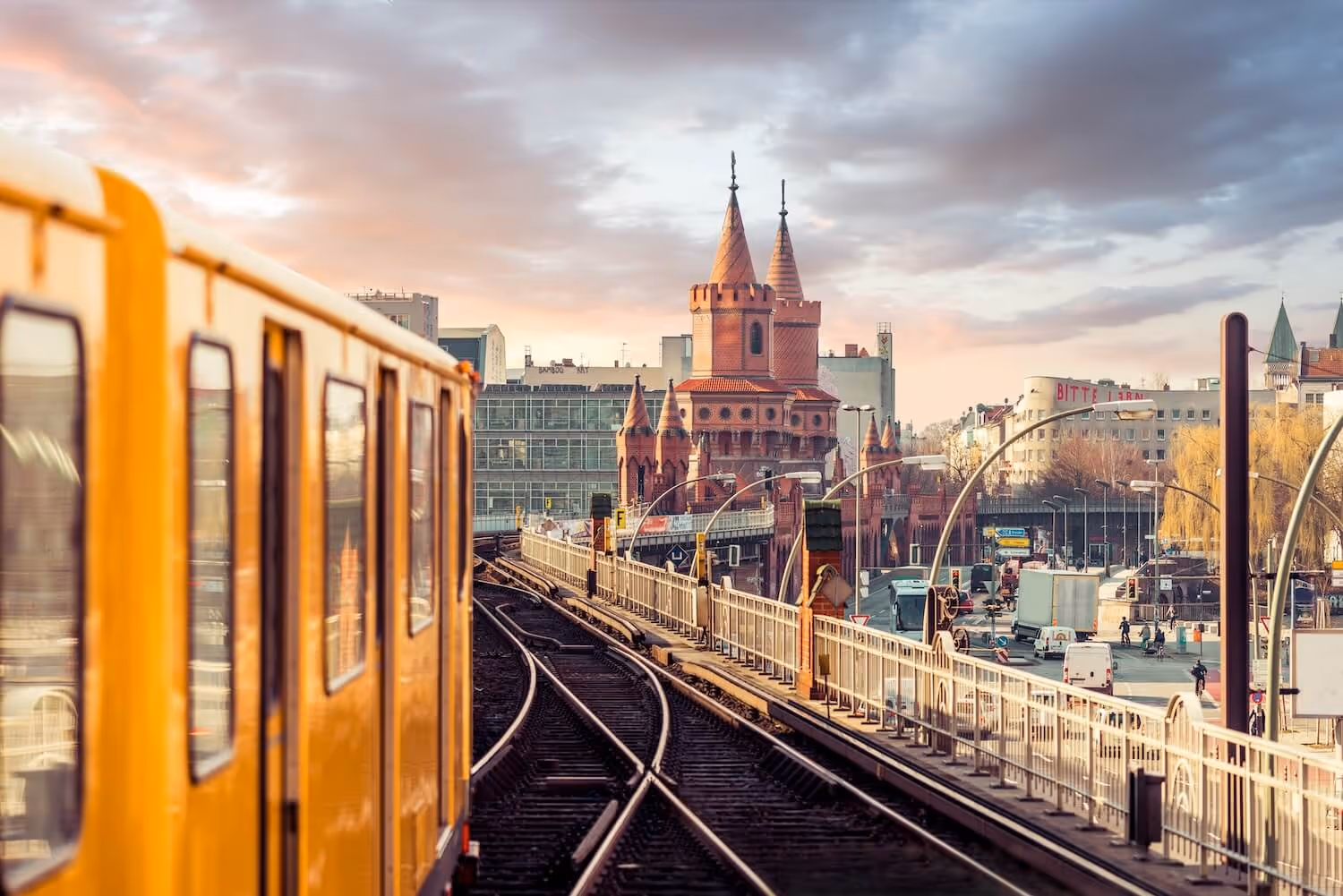 Berliner S-Bahn auf den Gleisen