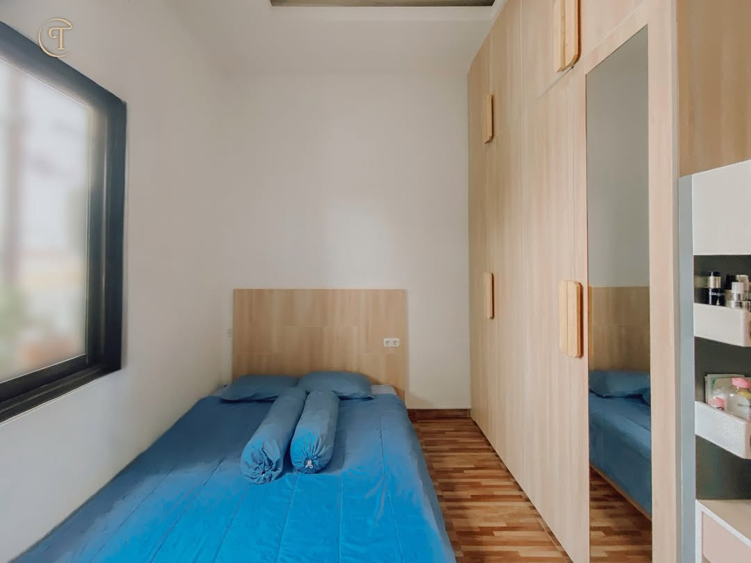 A Calm and Functional Blue Teen Bedroom