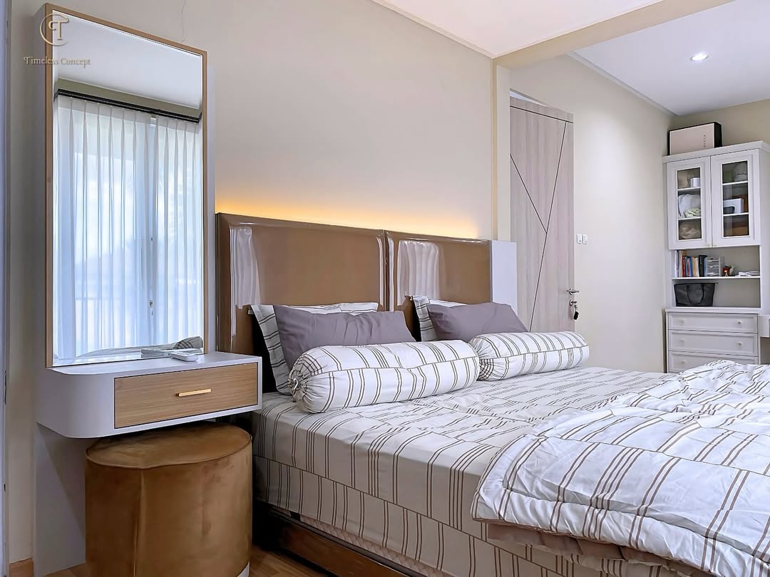 Warm Earth Tone Bedroom with a Minimalist White Palette