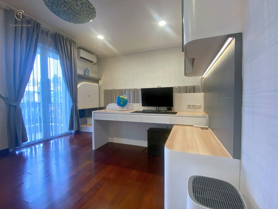 Fresh and Minimal Teen Bedroom Design