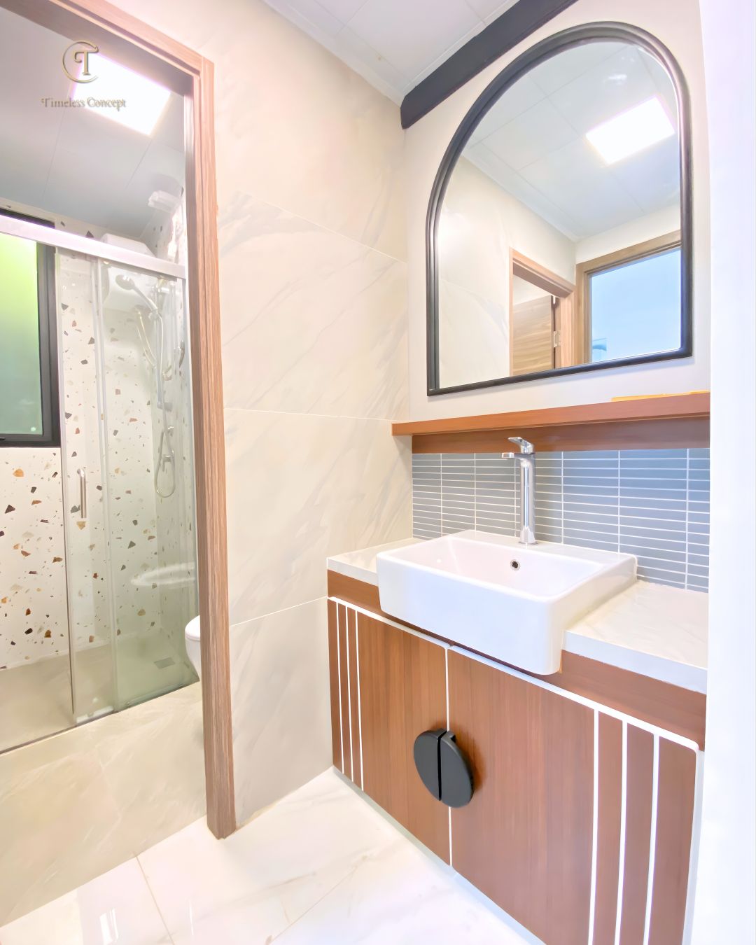 Kamar Mandi Modern dengan Terazo : Perpaduan Hand Wash, Shower, dan Furnitur Fungsional untuk Tampilan Elegan & Tahan Lama