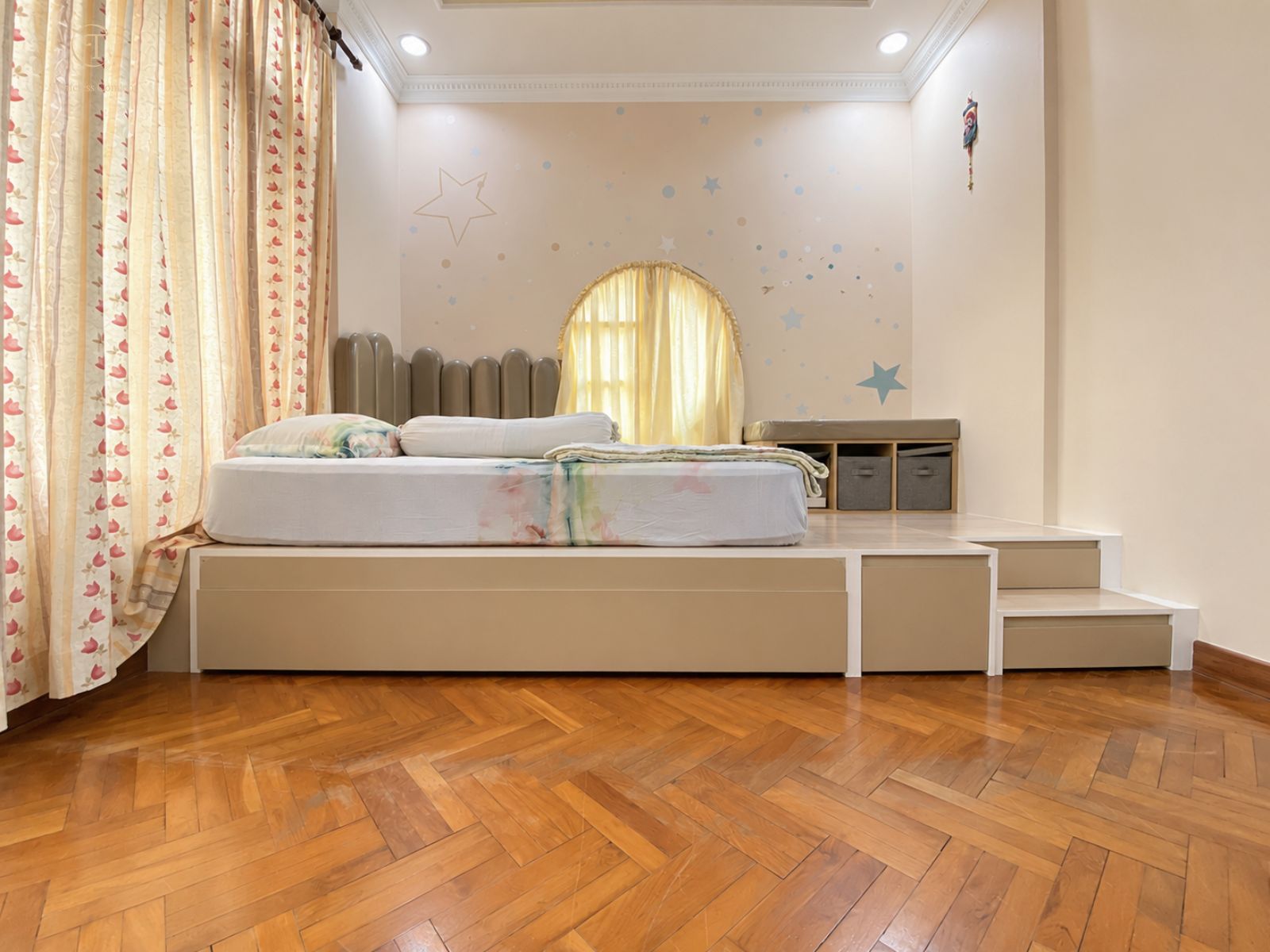 A cozy and playful teenage room designed to balance comfort, personality, and functionality—creating a space where teenagers can relax, express themselves, and grow.