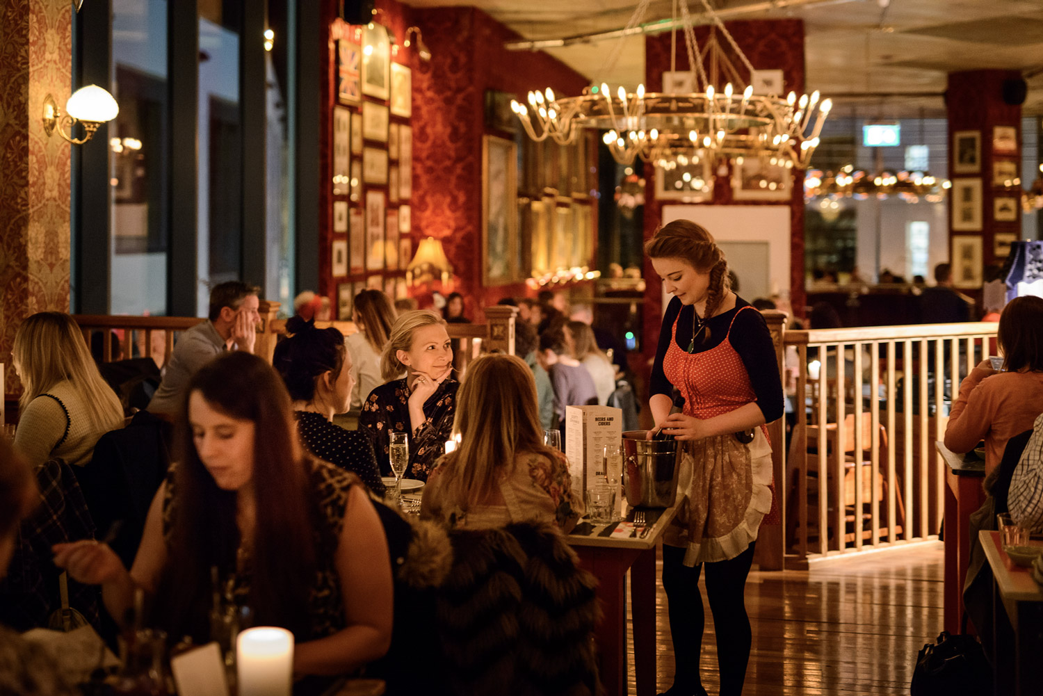 Busy Cosy Club interior