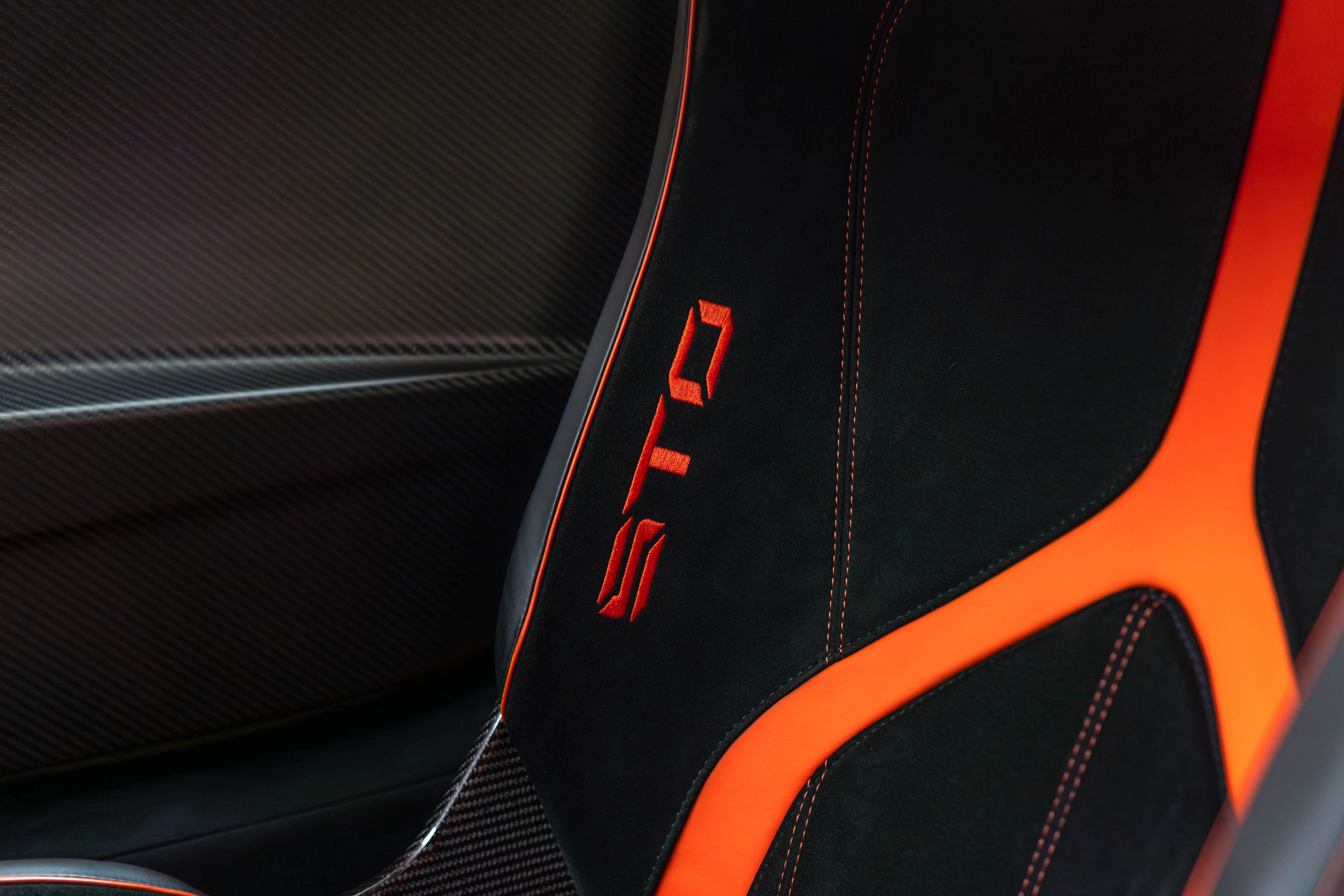 LAMBORGHINI HURACAN STO