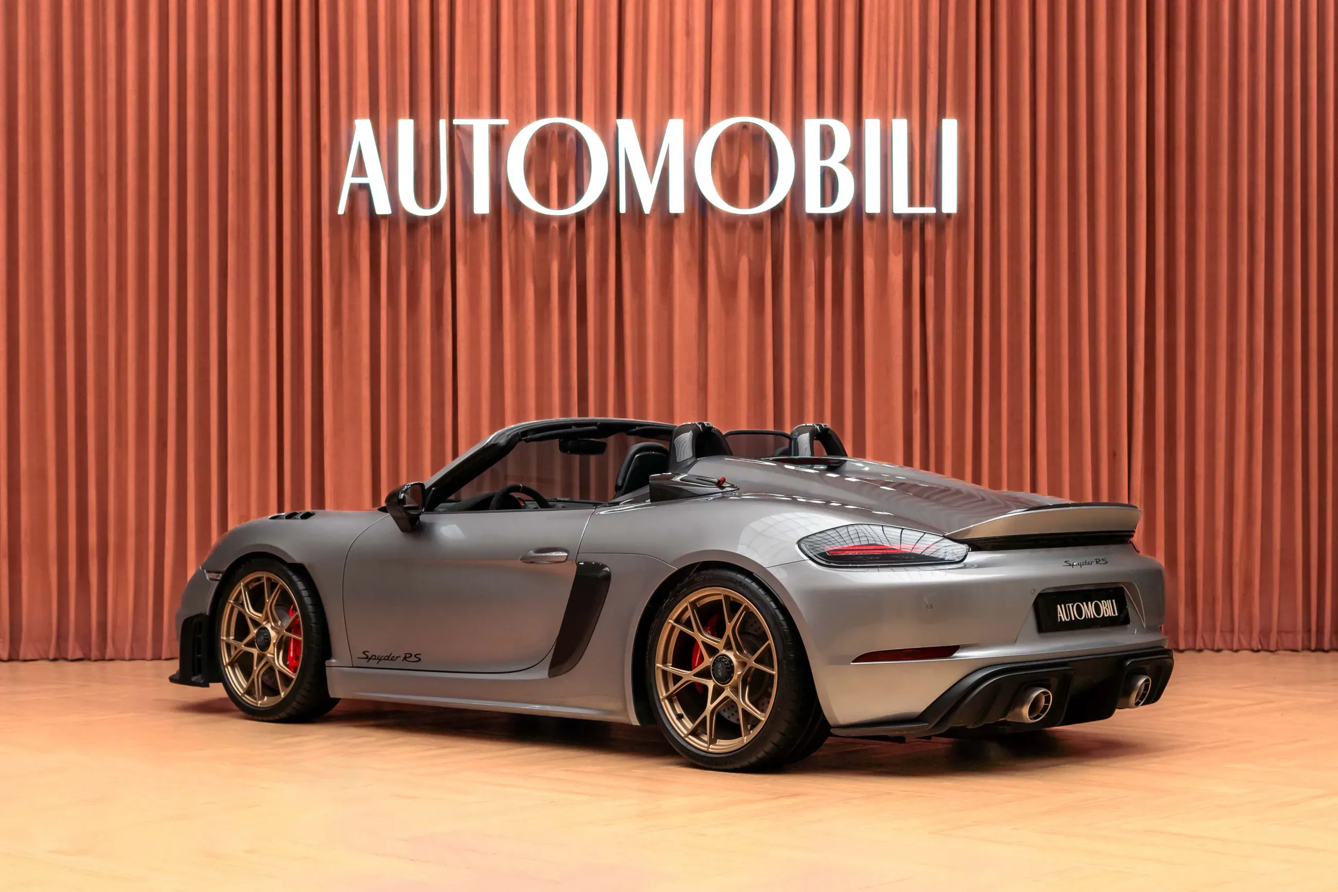 PORSCHE 718 SPYDER RS