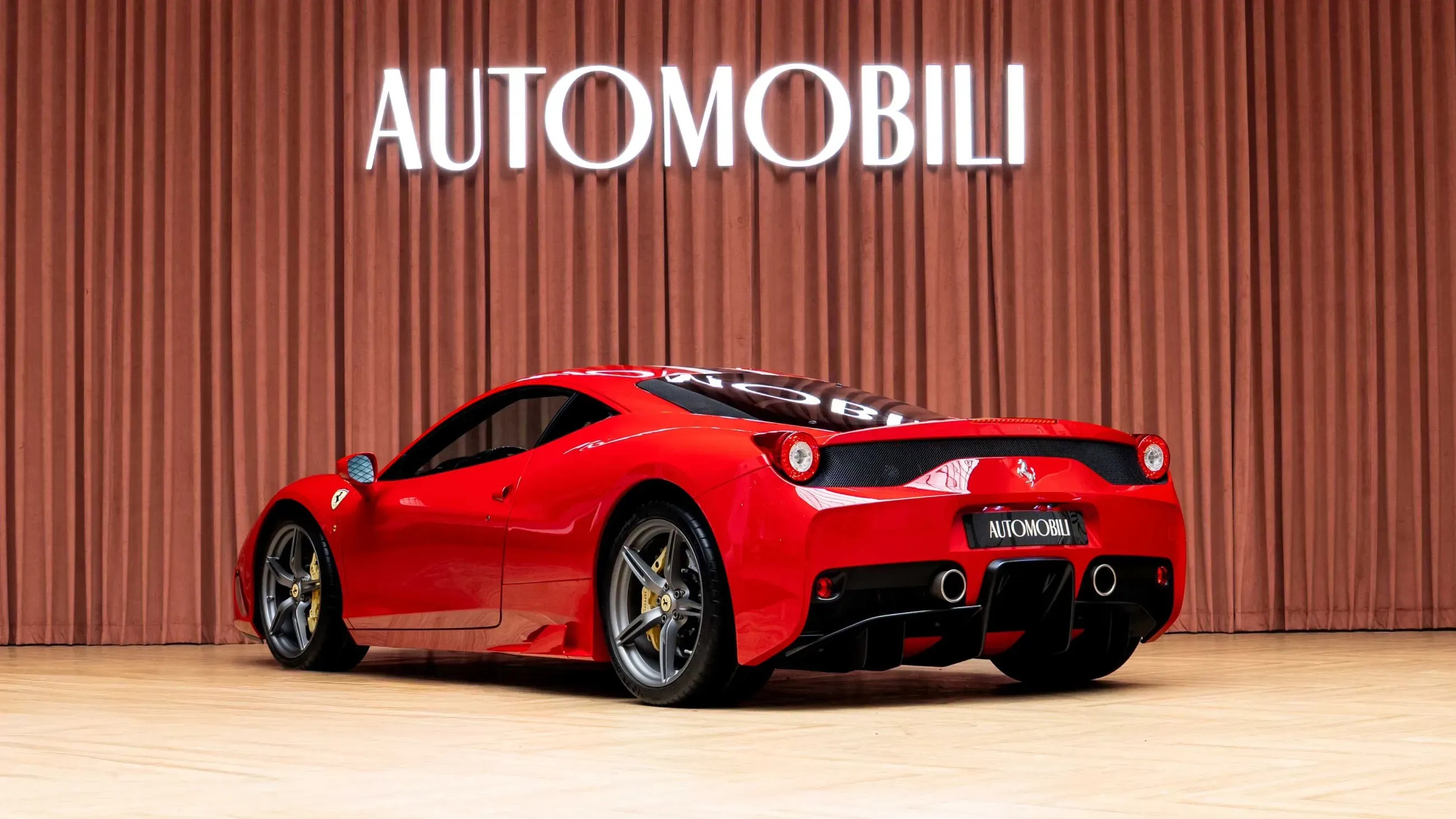 FERRARI 458 SPECIALE