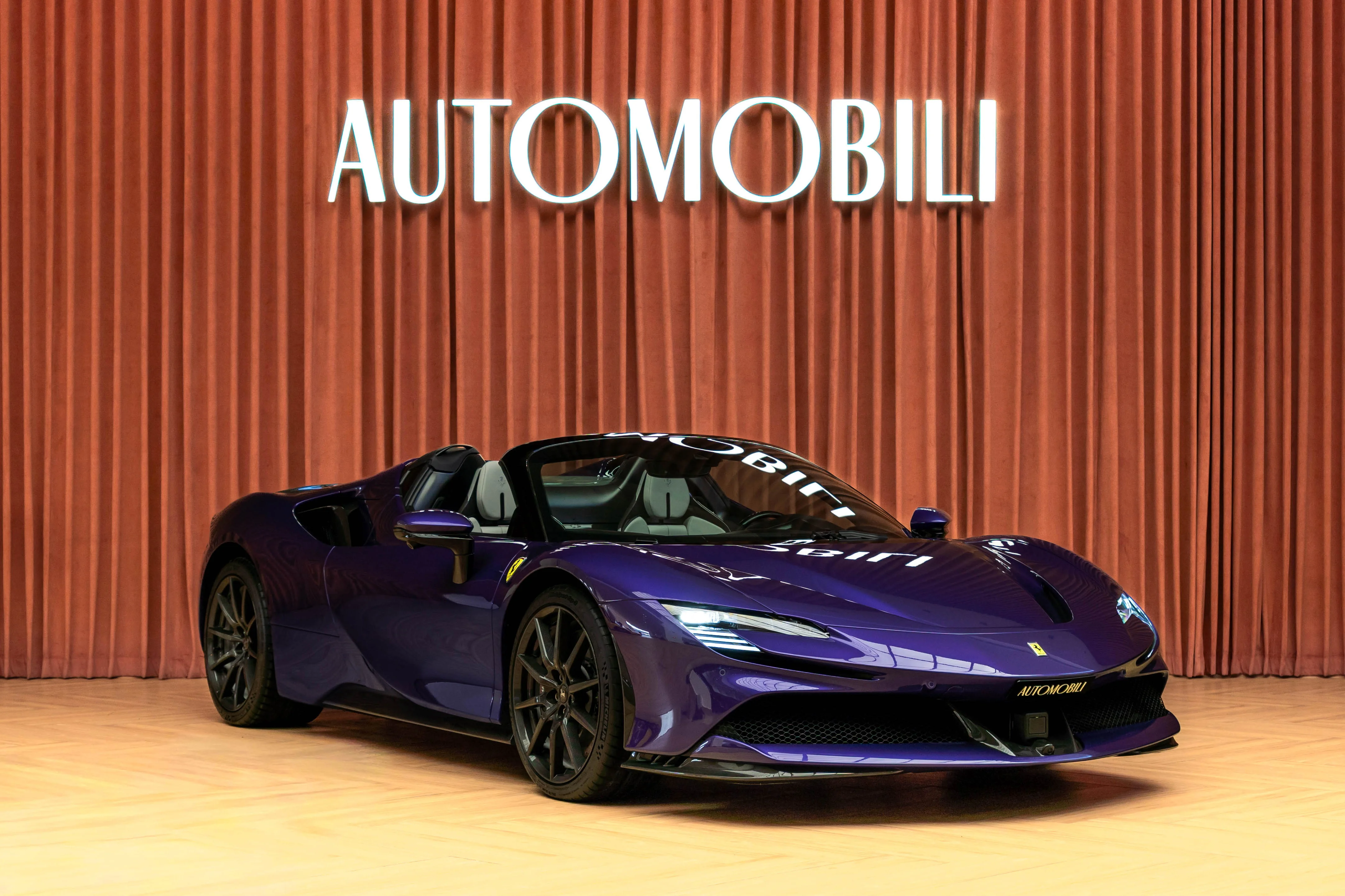 FERRARI SF90 SPIDER