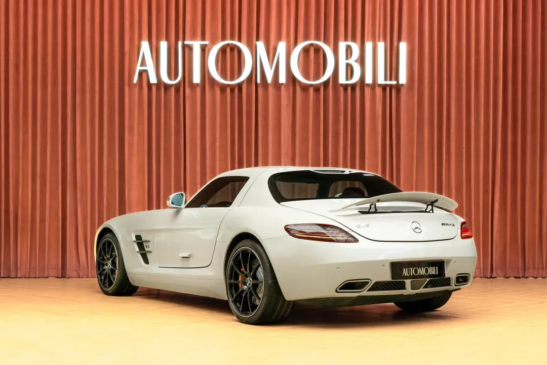 MERCEDES-BENZ SLS AMG
