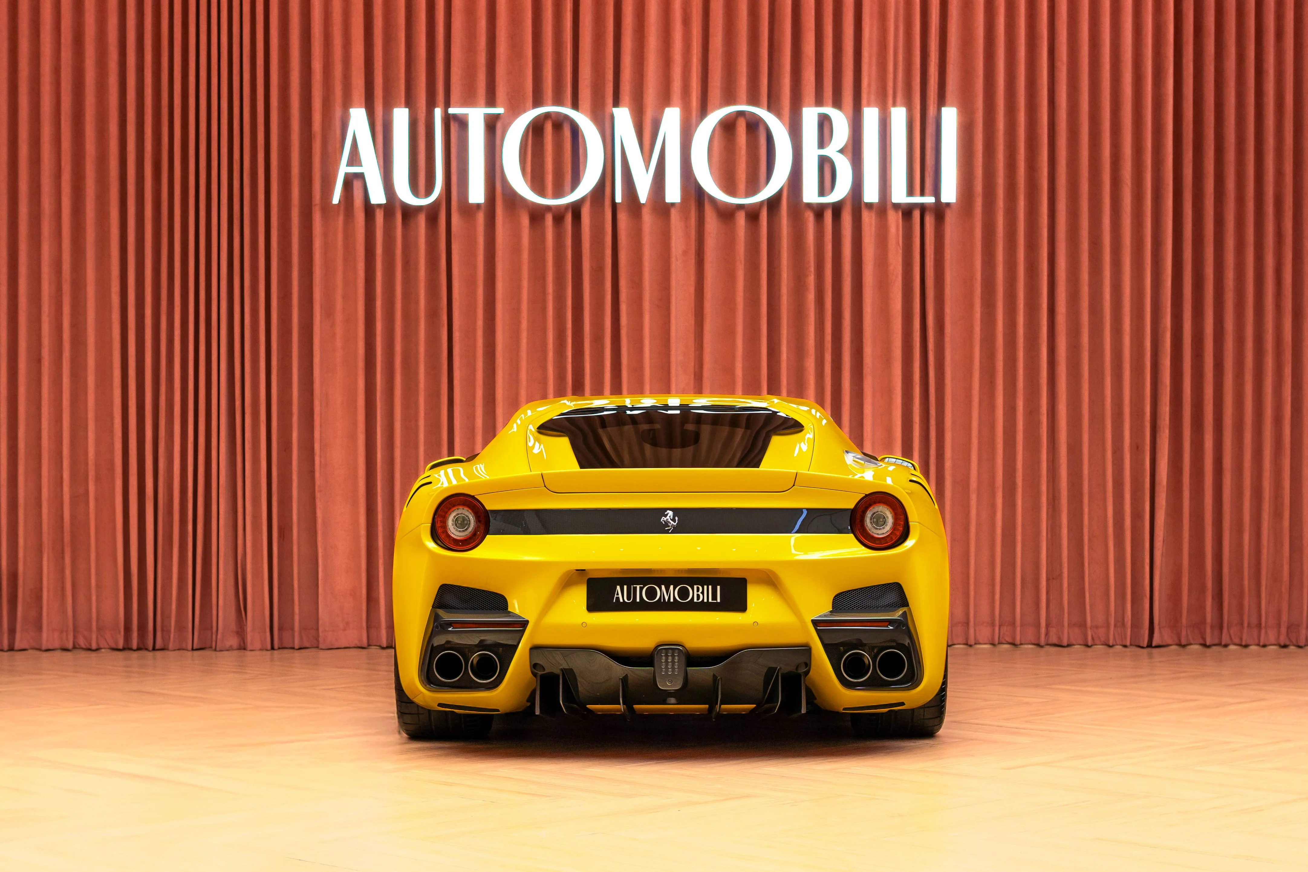FERRARI F12 TDF