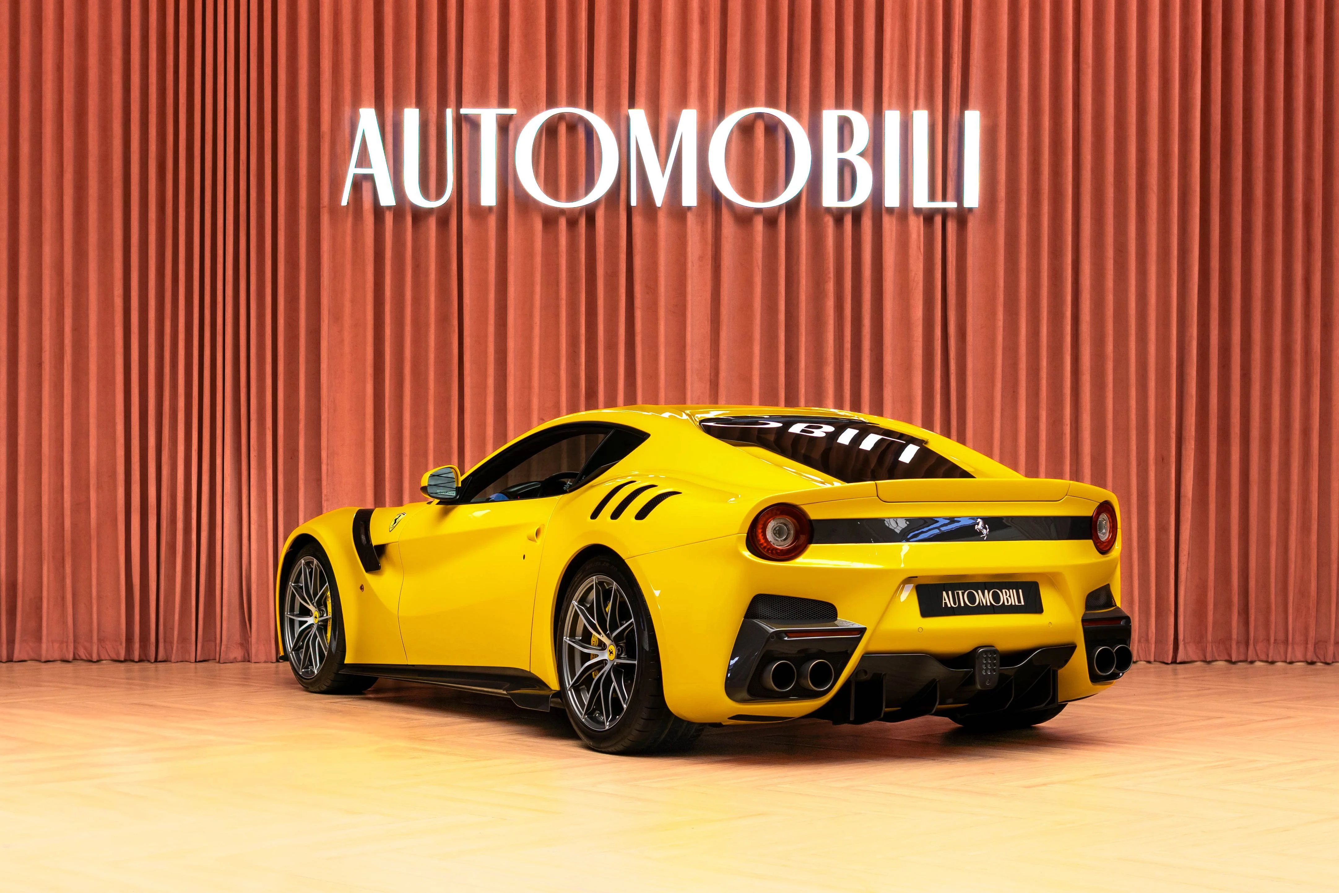 FERRARI F12 TDF