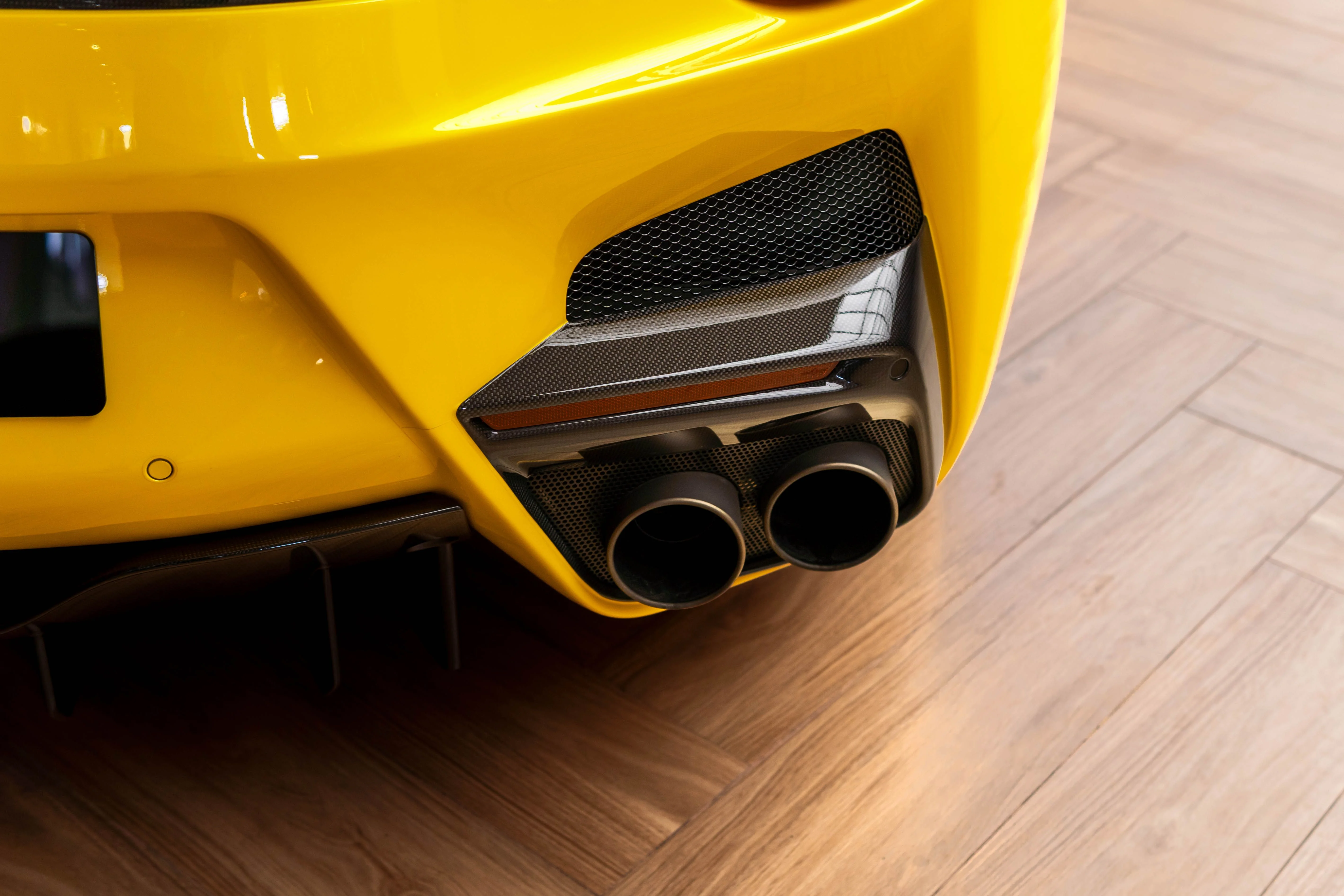 FERRARI F12 TDF