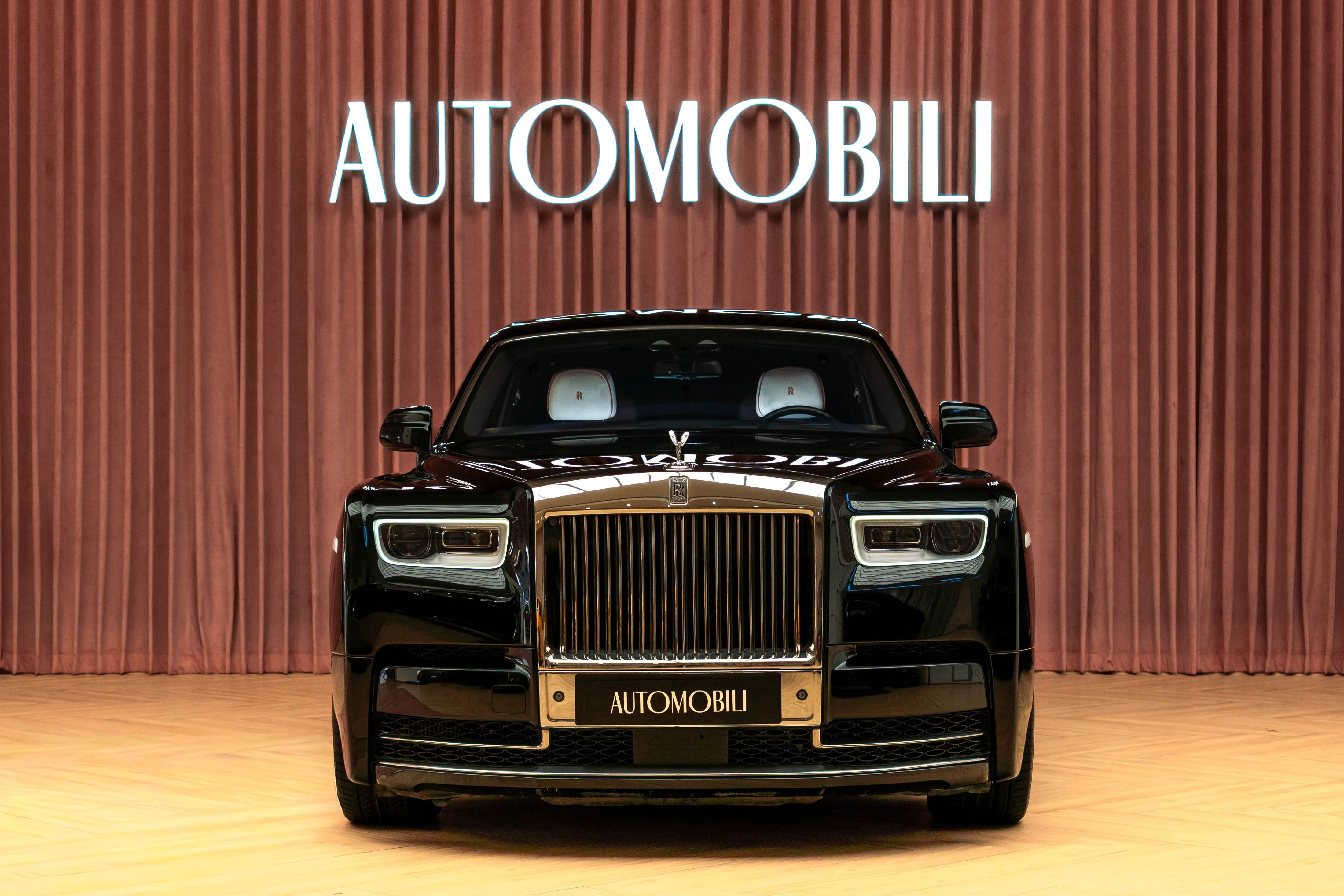 ROLLS-ROYCE PHANTOM SERIES II