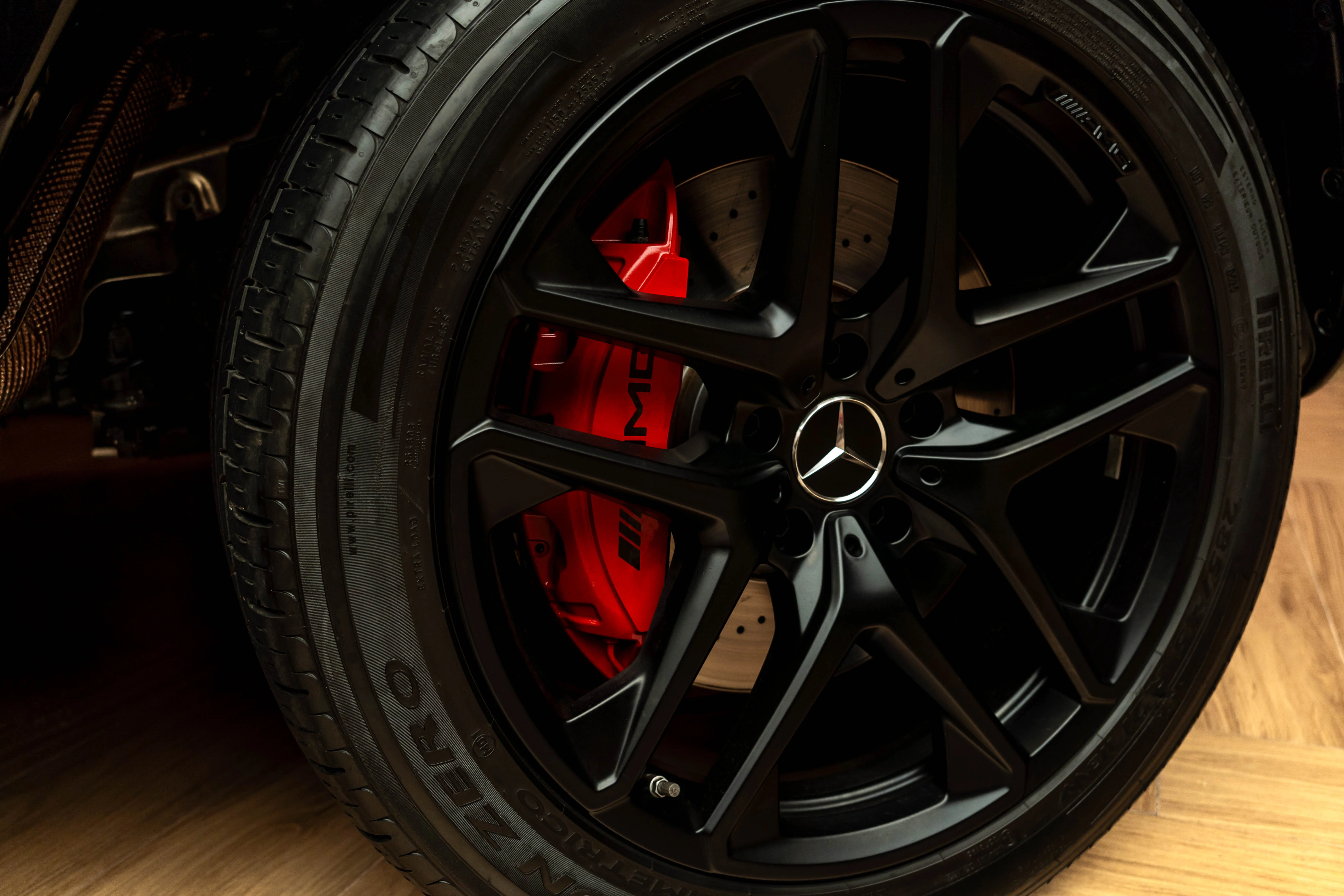 MERCEDES-BENZ G-CLASS 63 AMG