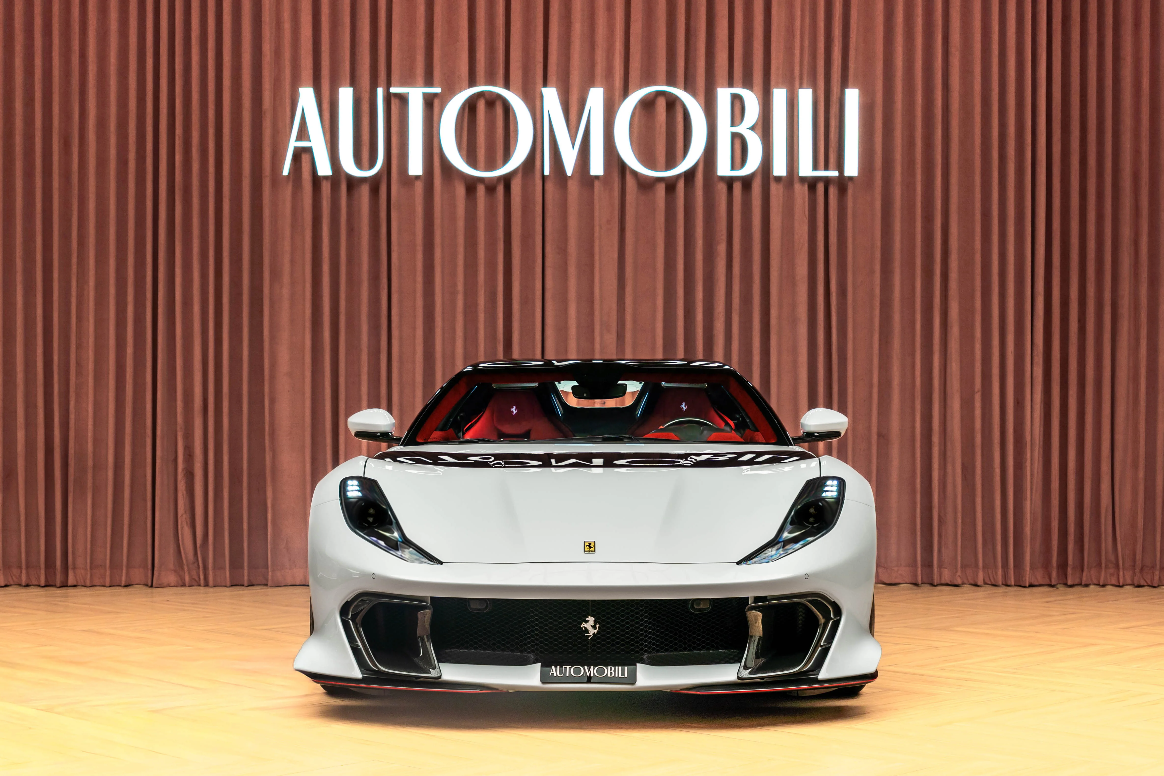 FERRARI 812 COMPETIZIONE APERTA