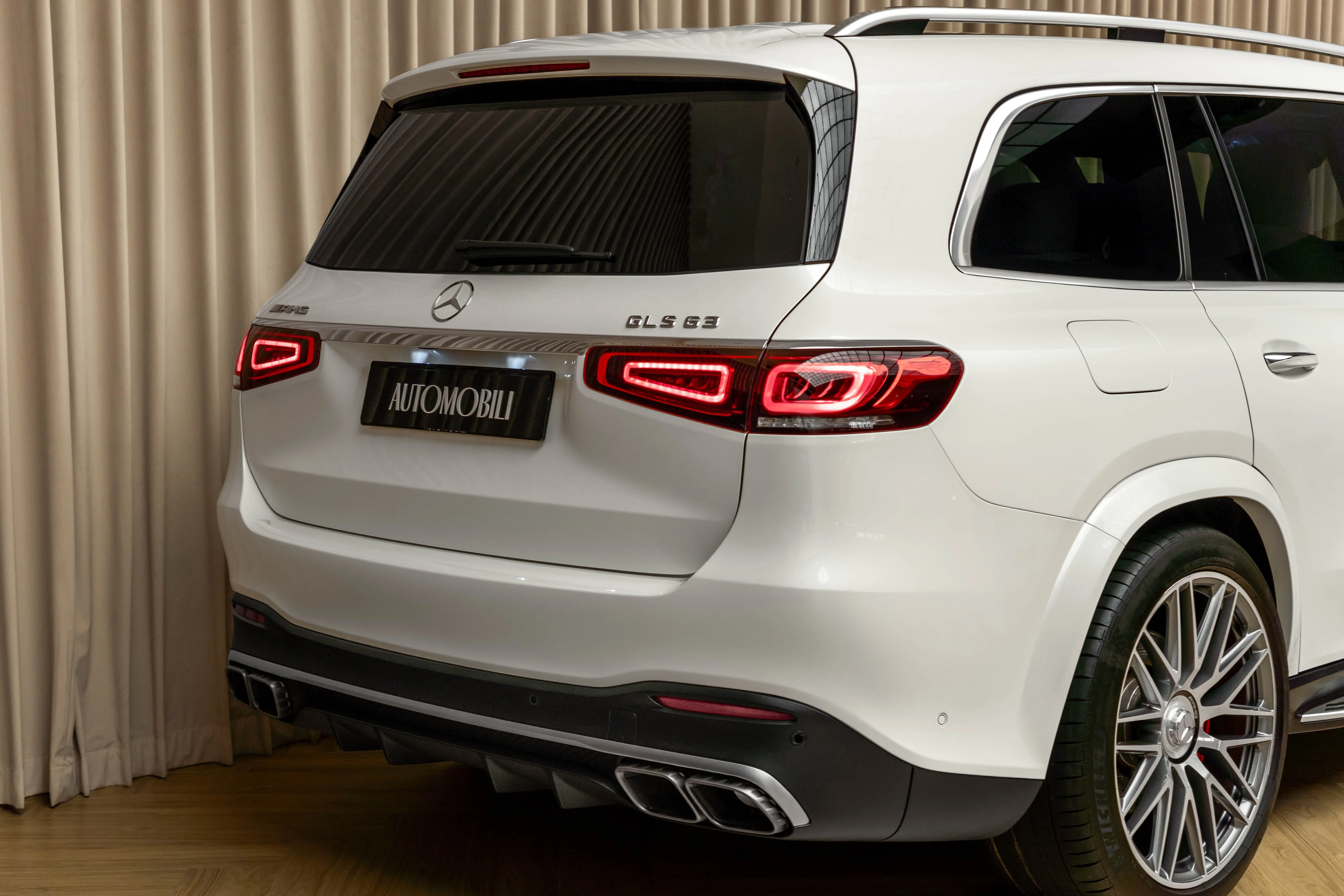 MERCEDES-BENZ GLS 63 AMG