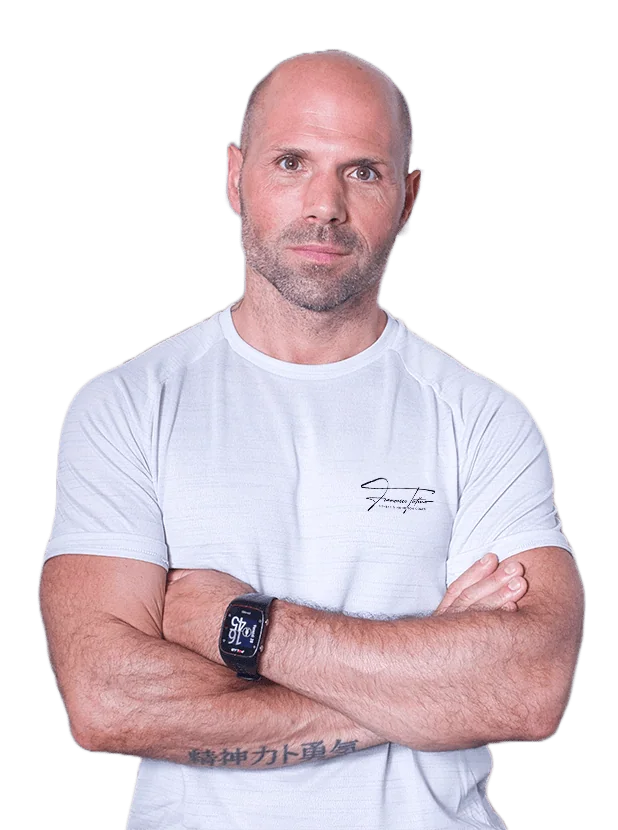 Ritratto del personal trainer e coach nutrizionale francesco tutino