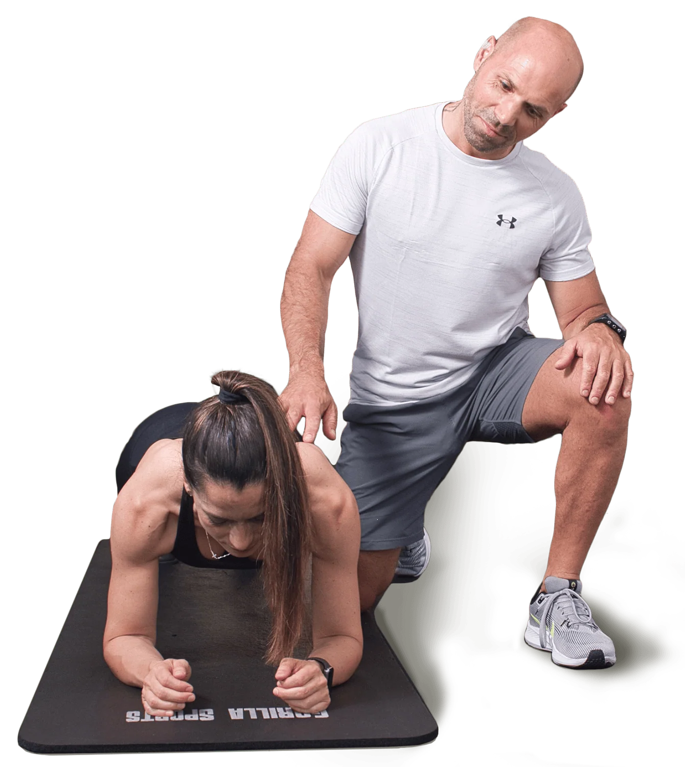 Foto del personal trainer e coach nutrizionista francesco tutino durante la spiegazione di un esercizio